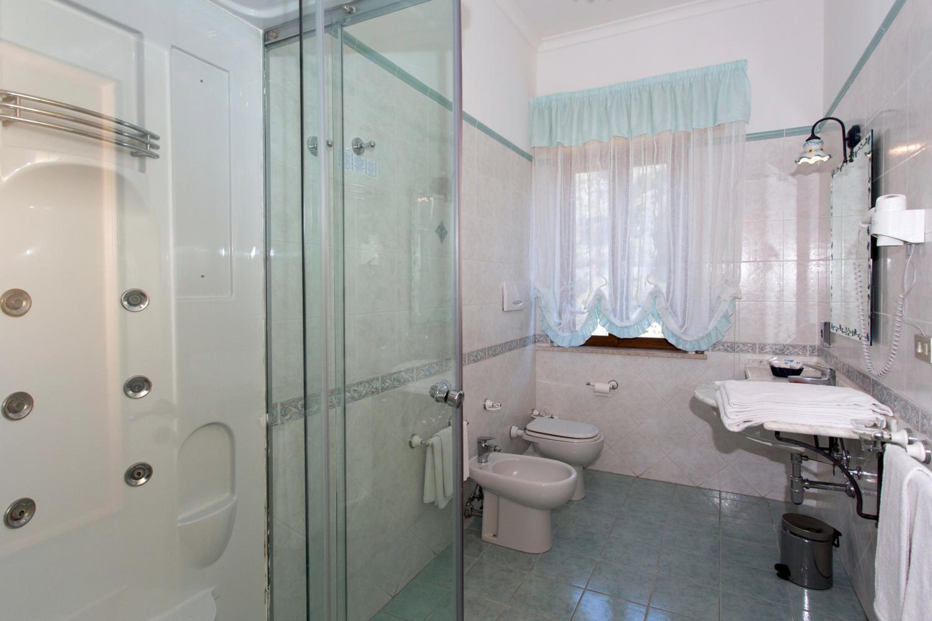 Triple Room - Photo 5