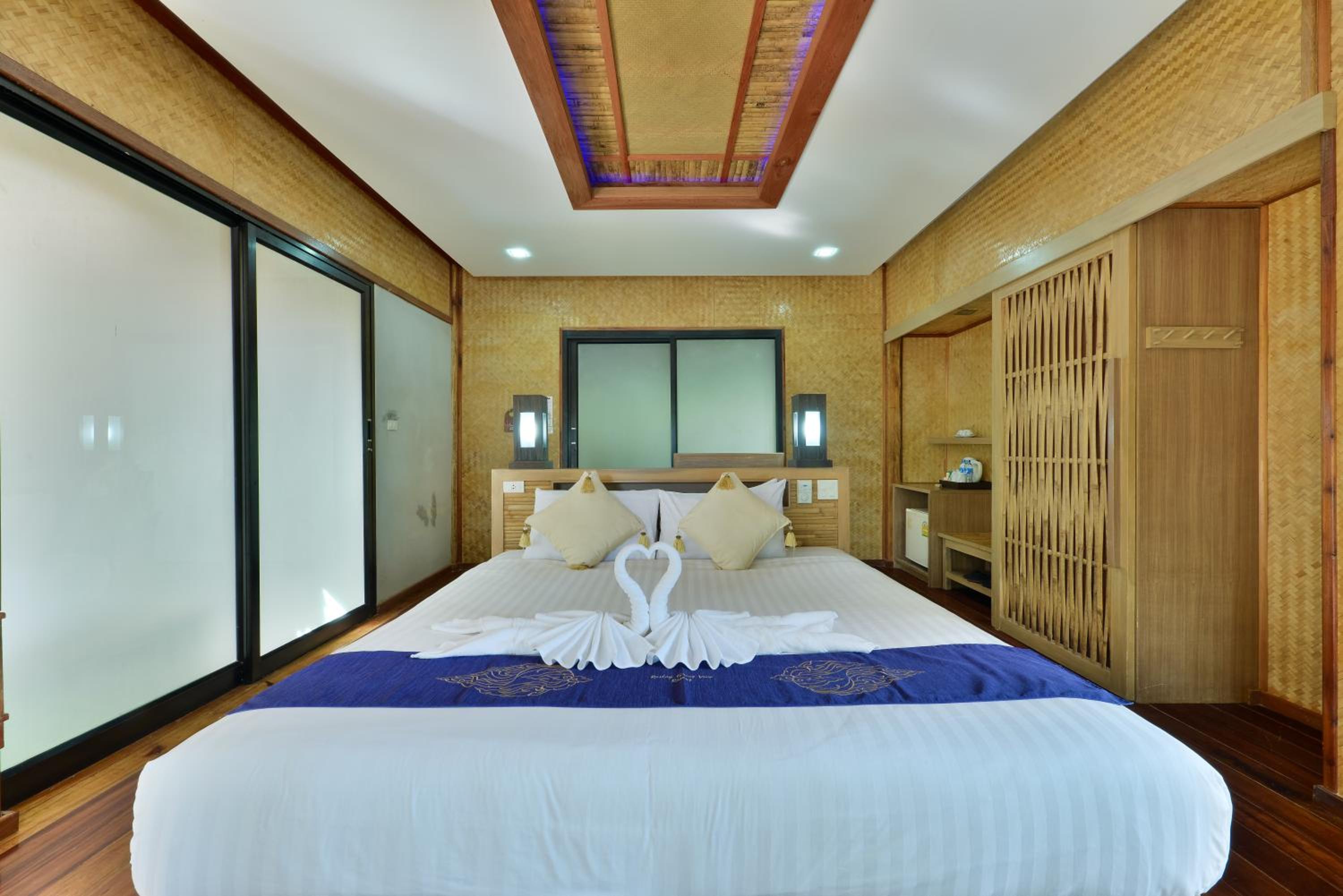 Grand Deluxe Cottage with Partial Sea View - Photo 52