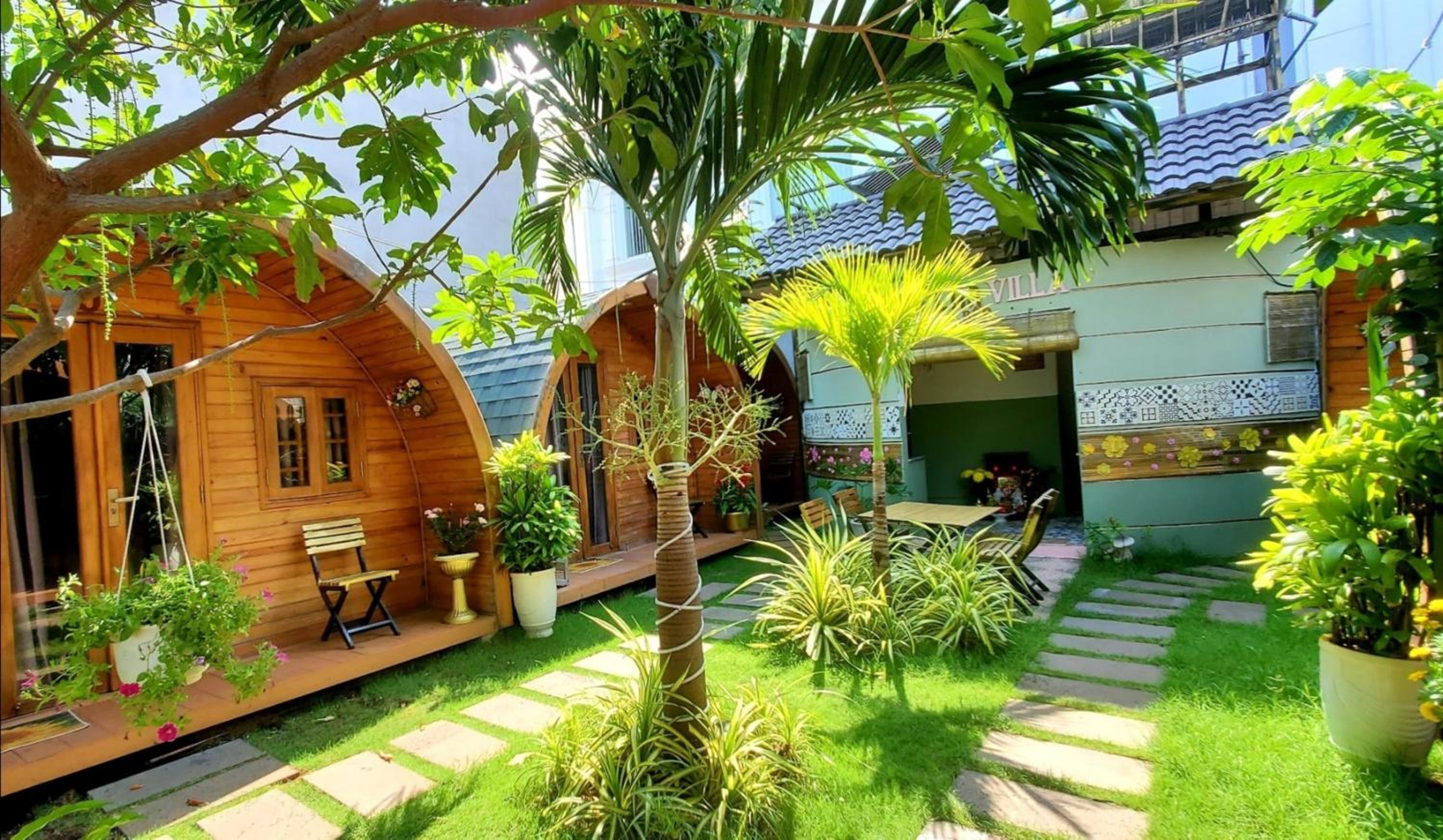 Deluxe Bungalow with Garden View photo 3