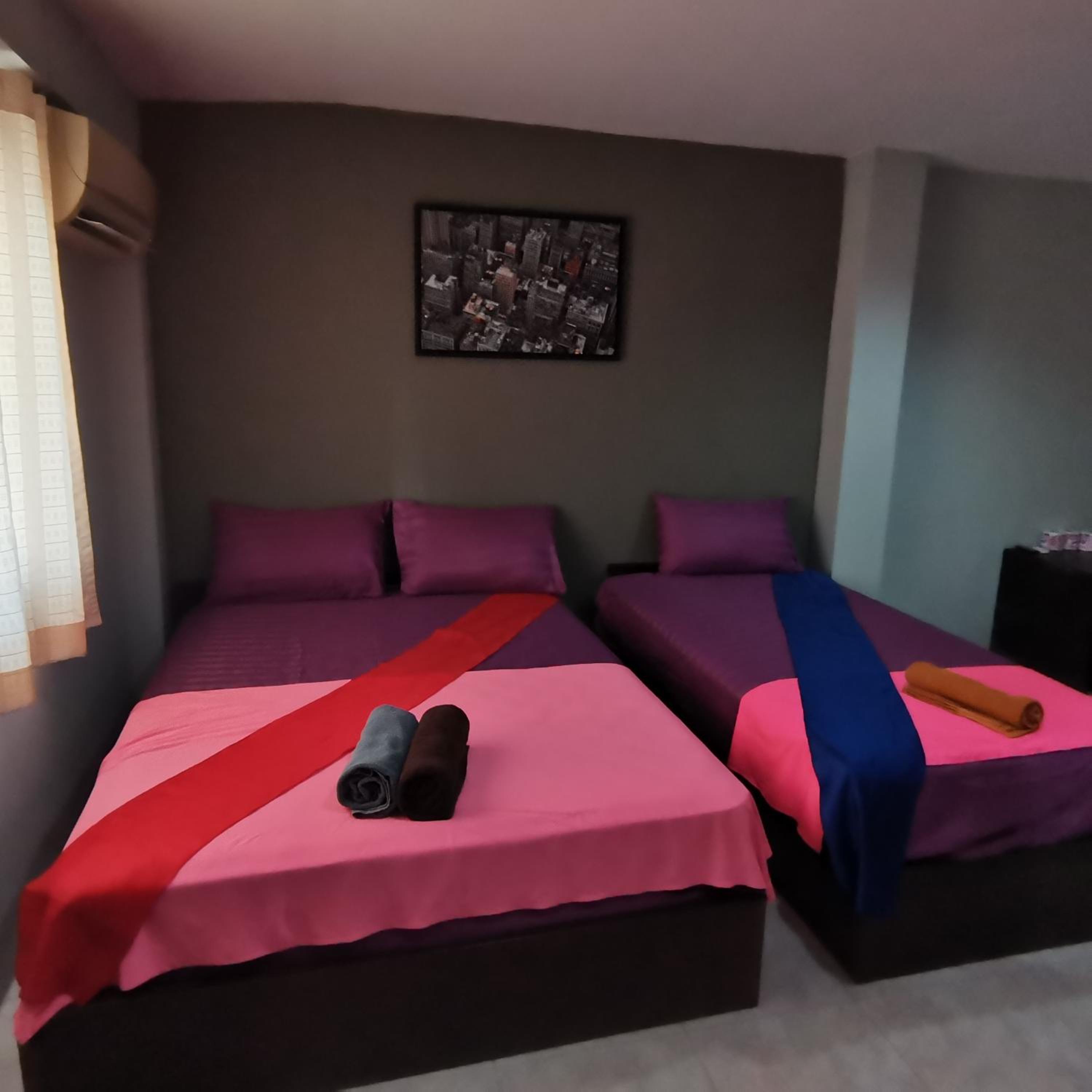 Double Room with Private Bathroom - Photo 7