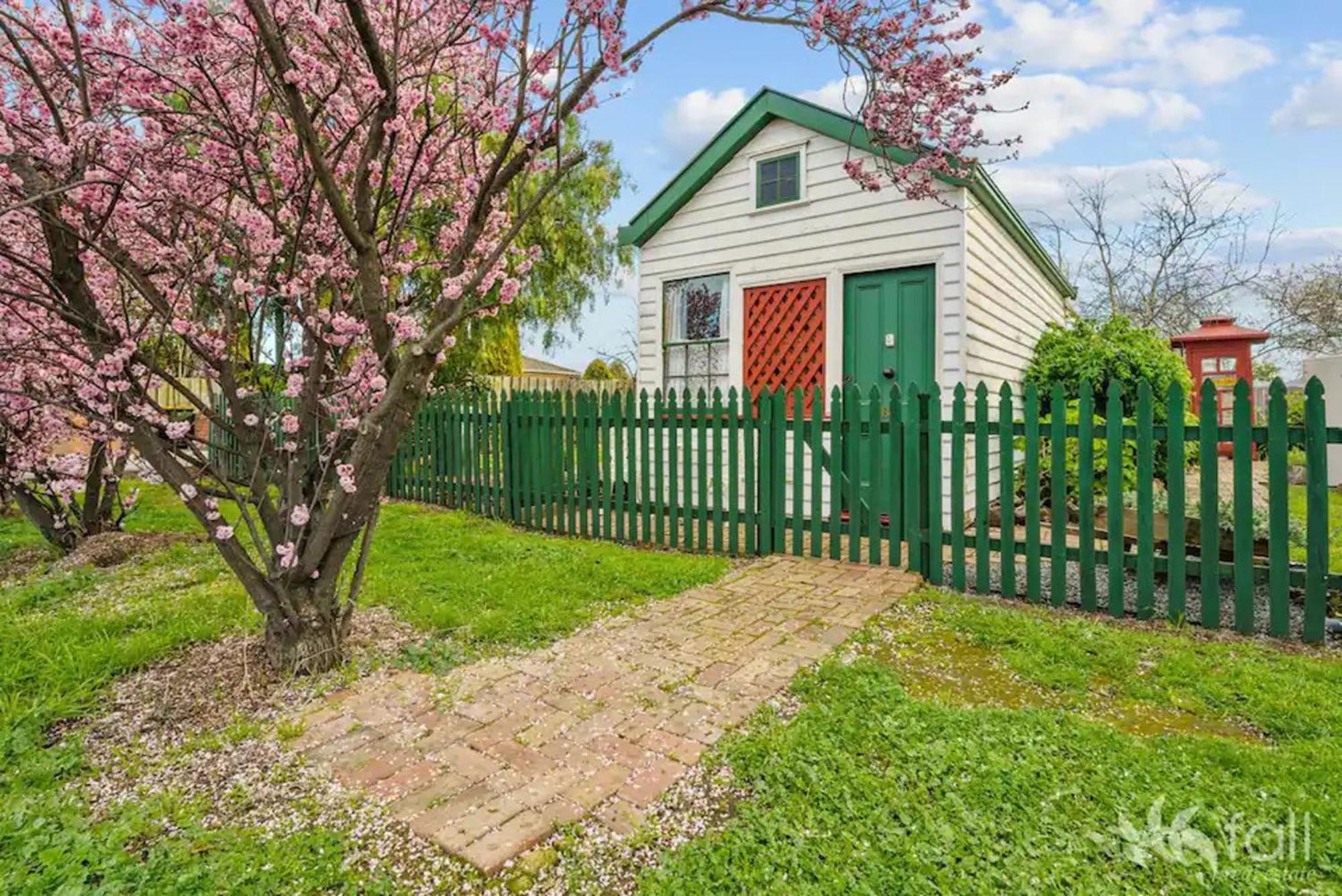Double Room - Garden Cottage Studio photo 2