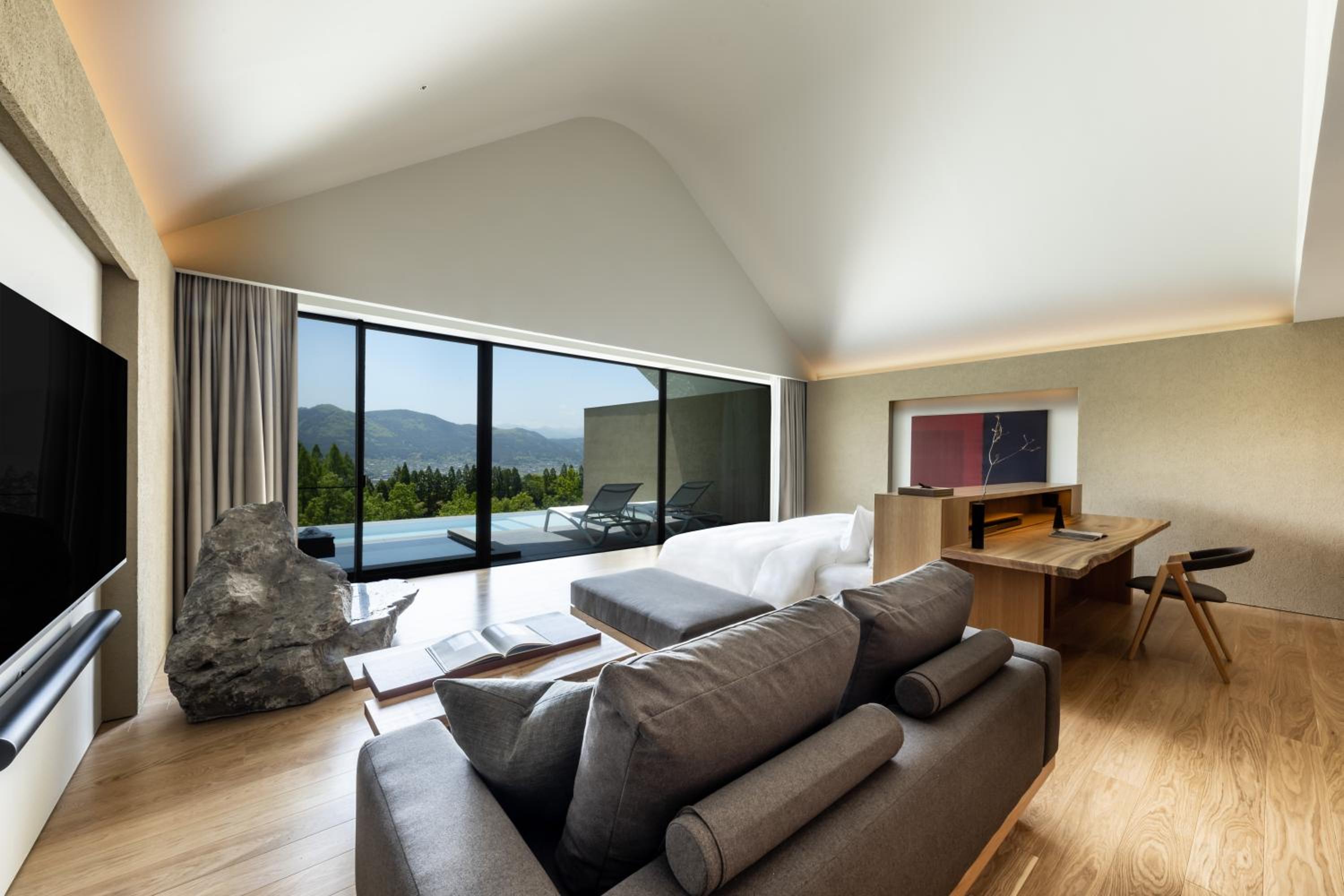 Hill Side Water Fall Villa with Private Open-Air Bath and Private Pool with City View