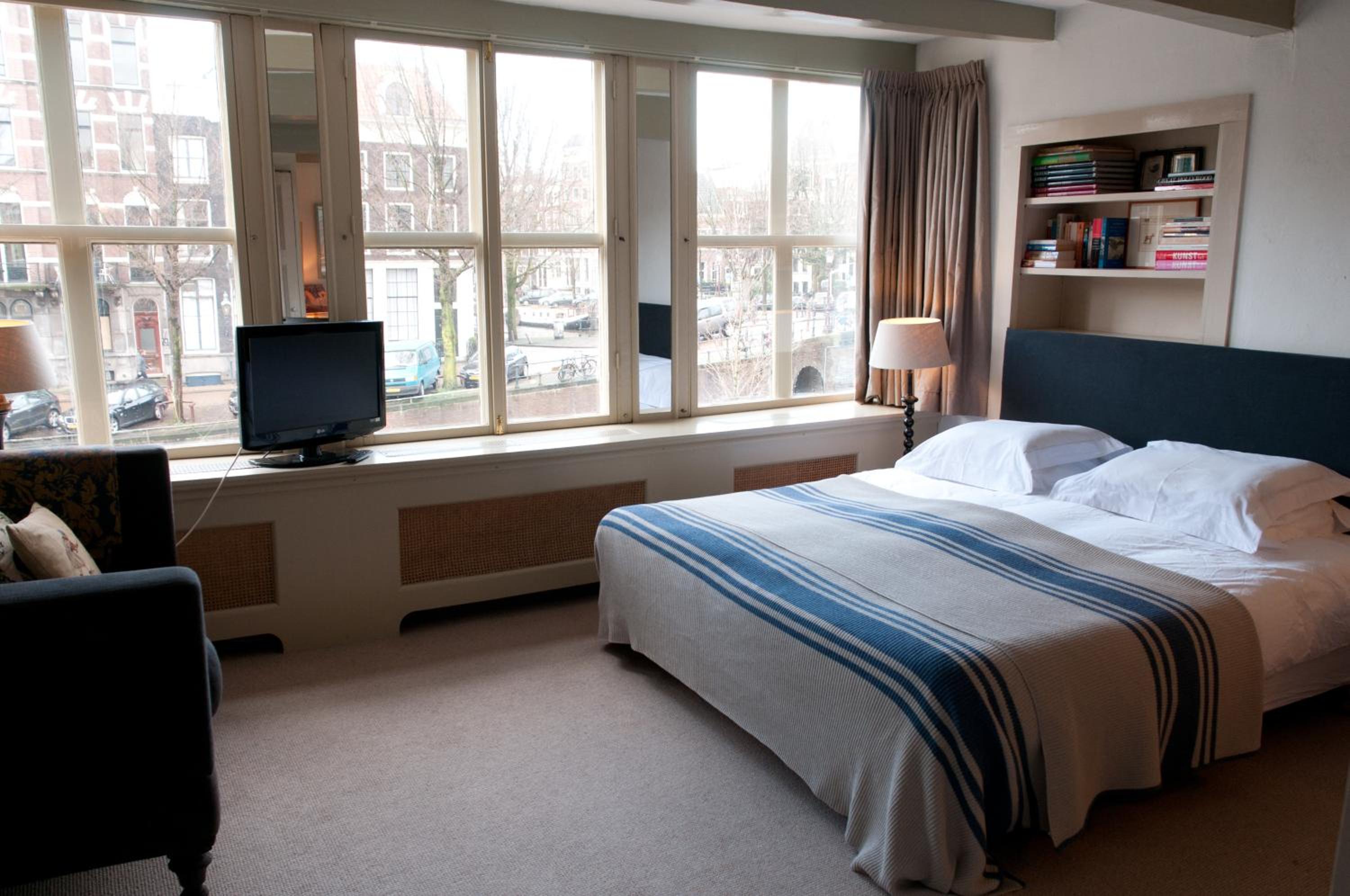 Canal Room photo 2