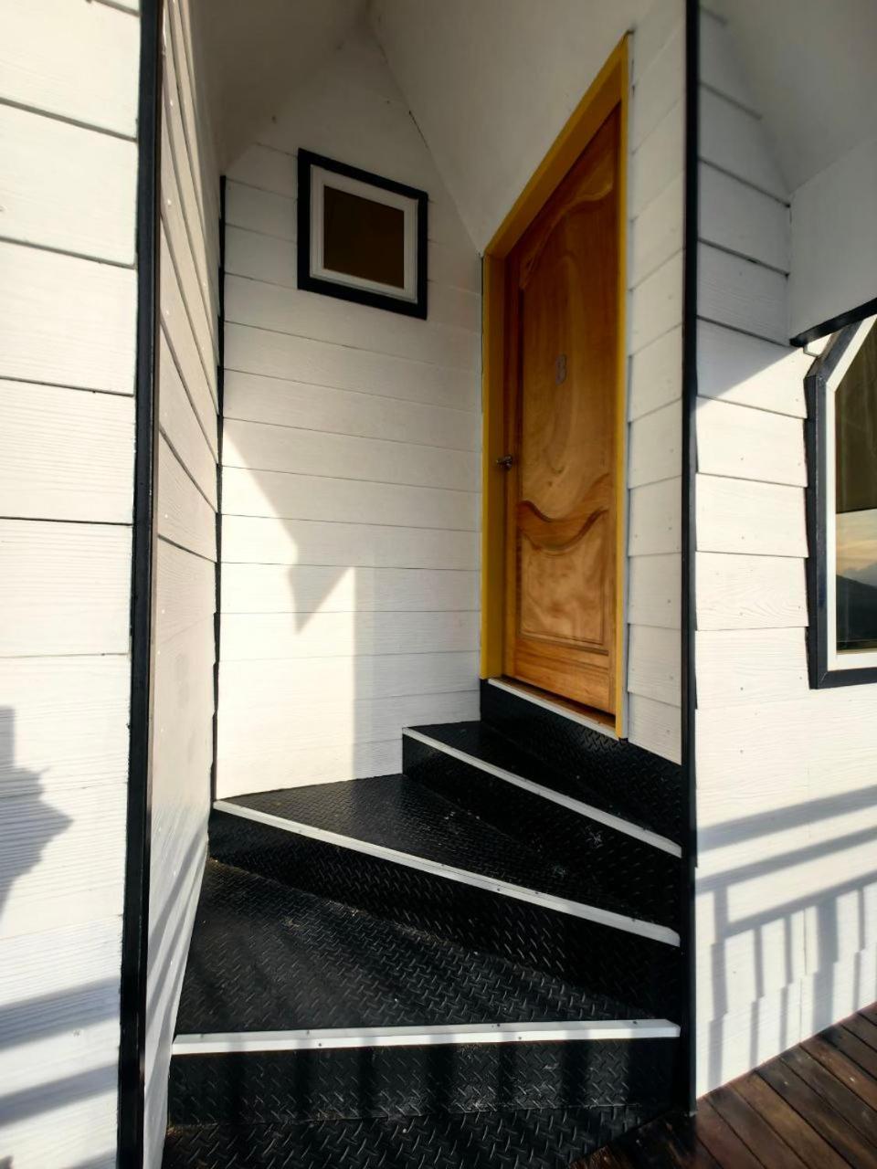 Standard Double Room with Fan - Photo 2