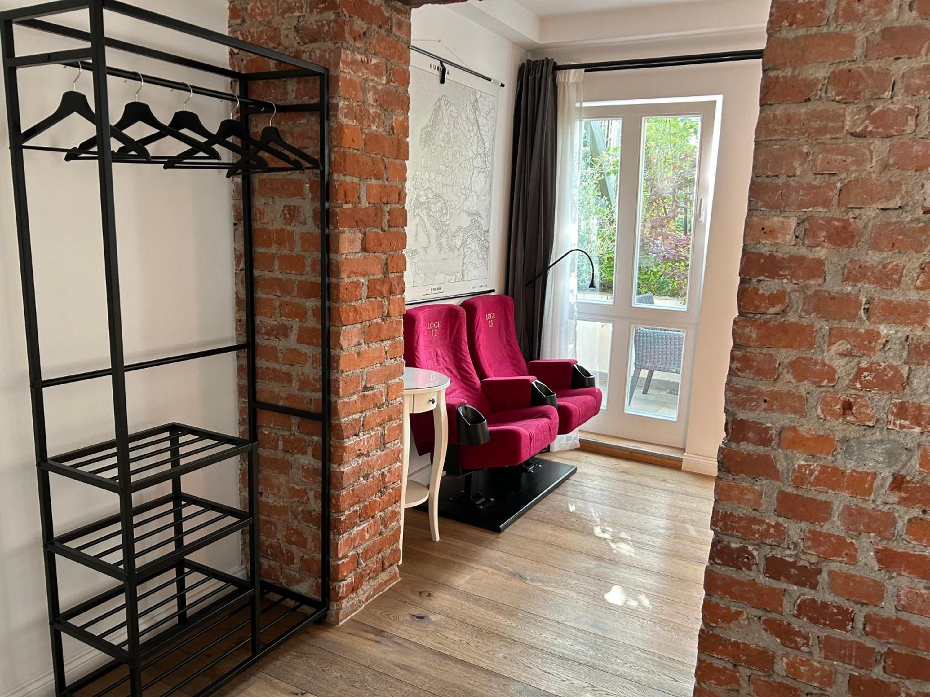 Two-Bedroom Apartment - Photo 45