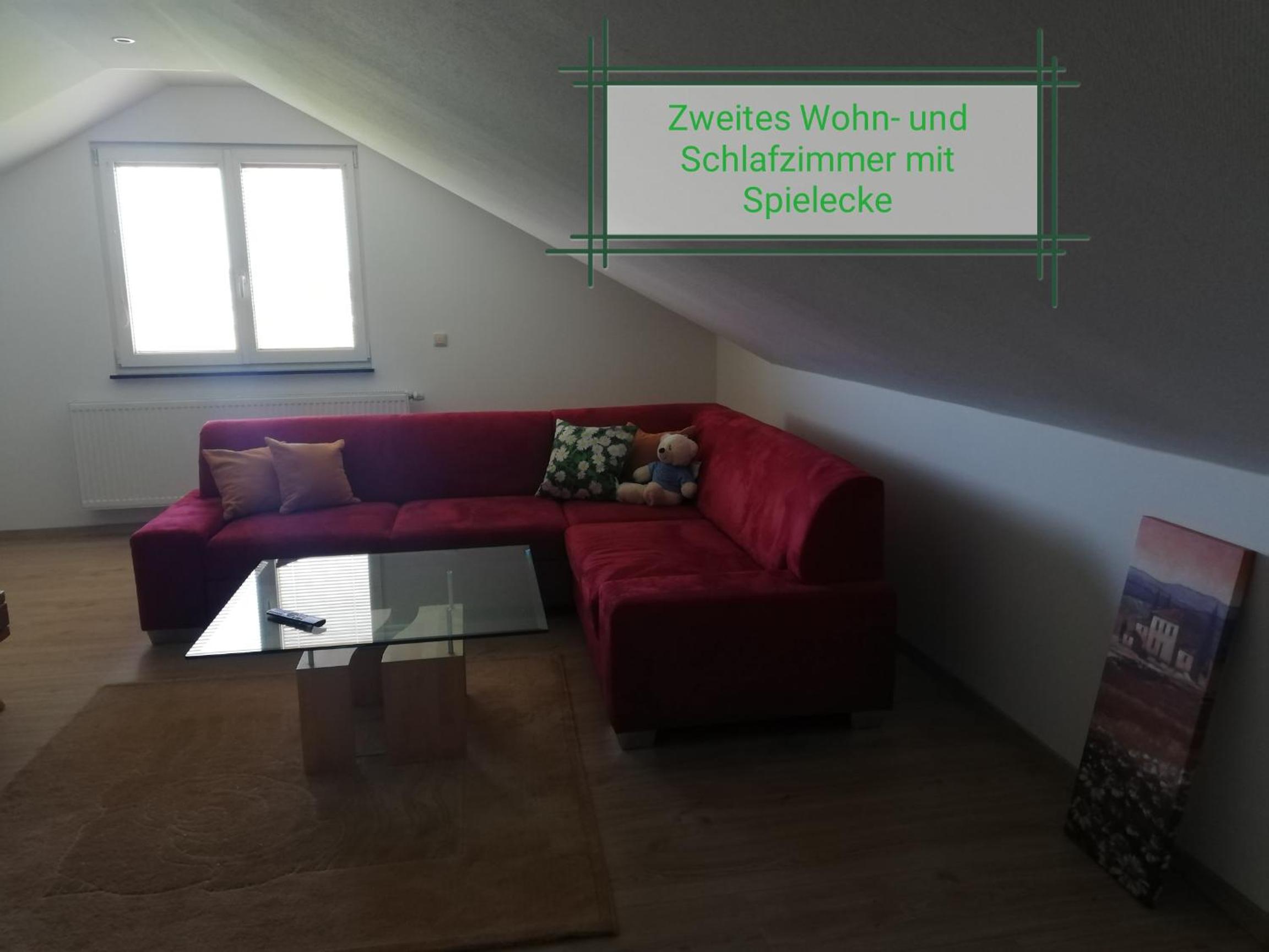 One-Bedroom Apartment - Photo 2