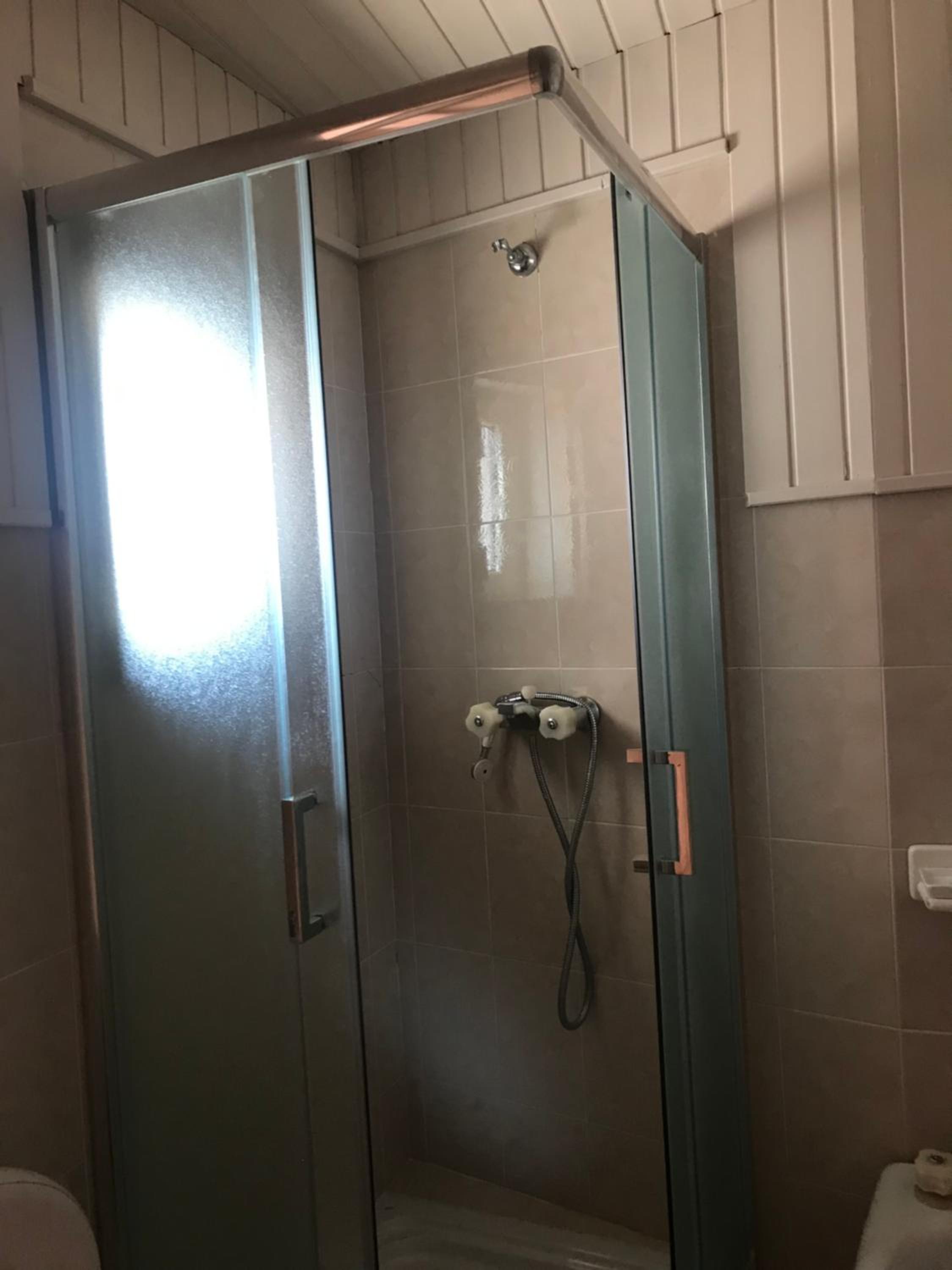 Quadruple Room with Sea View - Photo 3