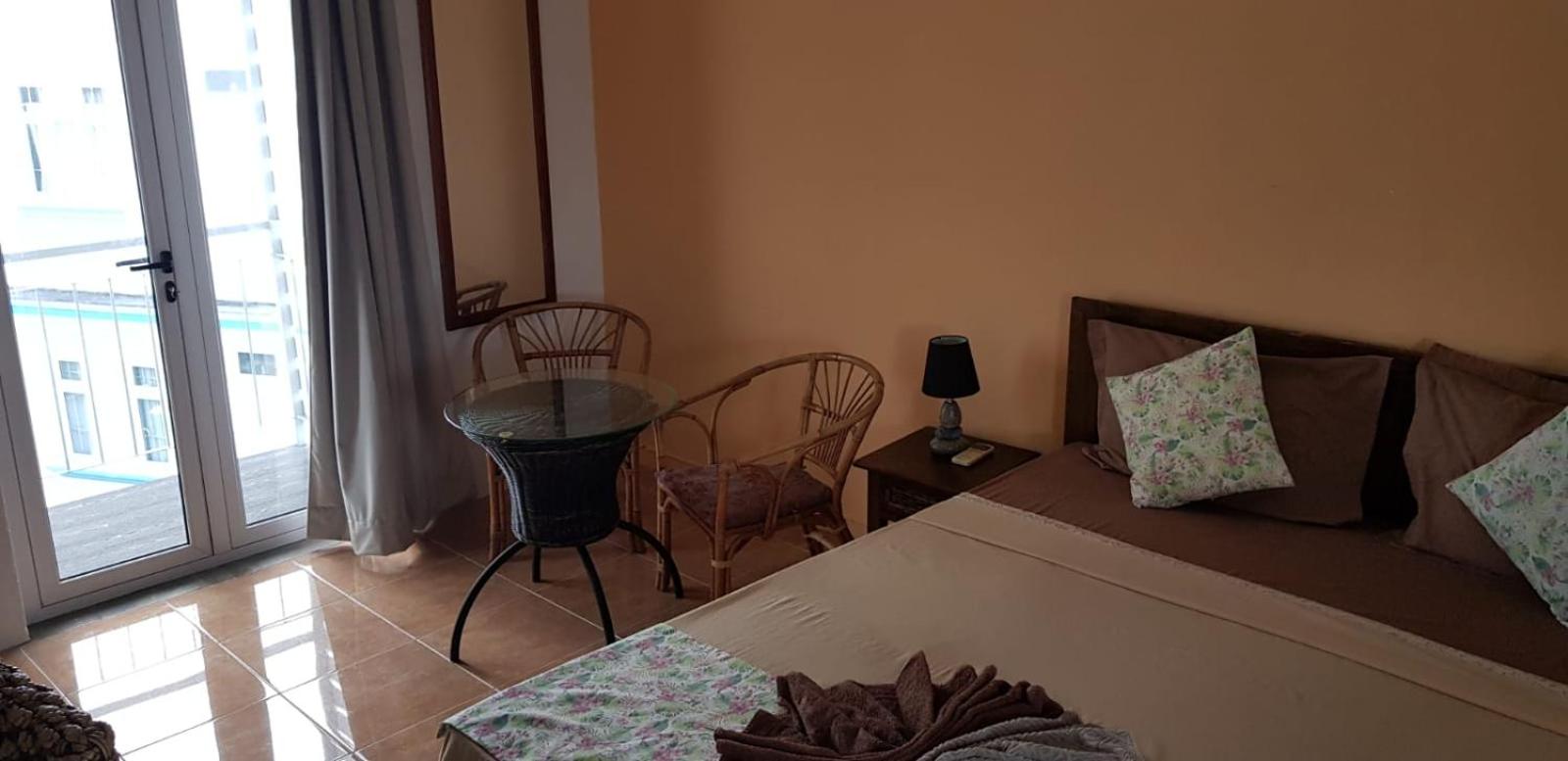 Studio Apartment photo 2