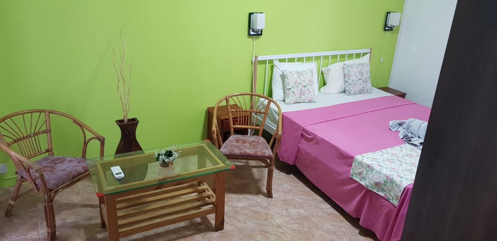 Studio Apartment photo 3