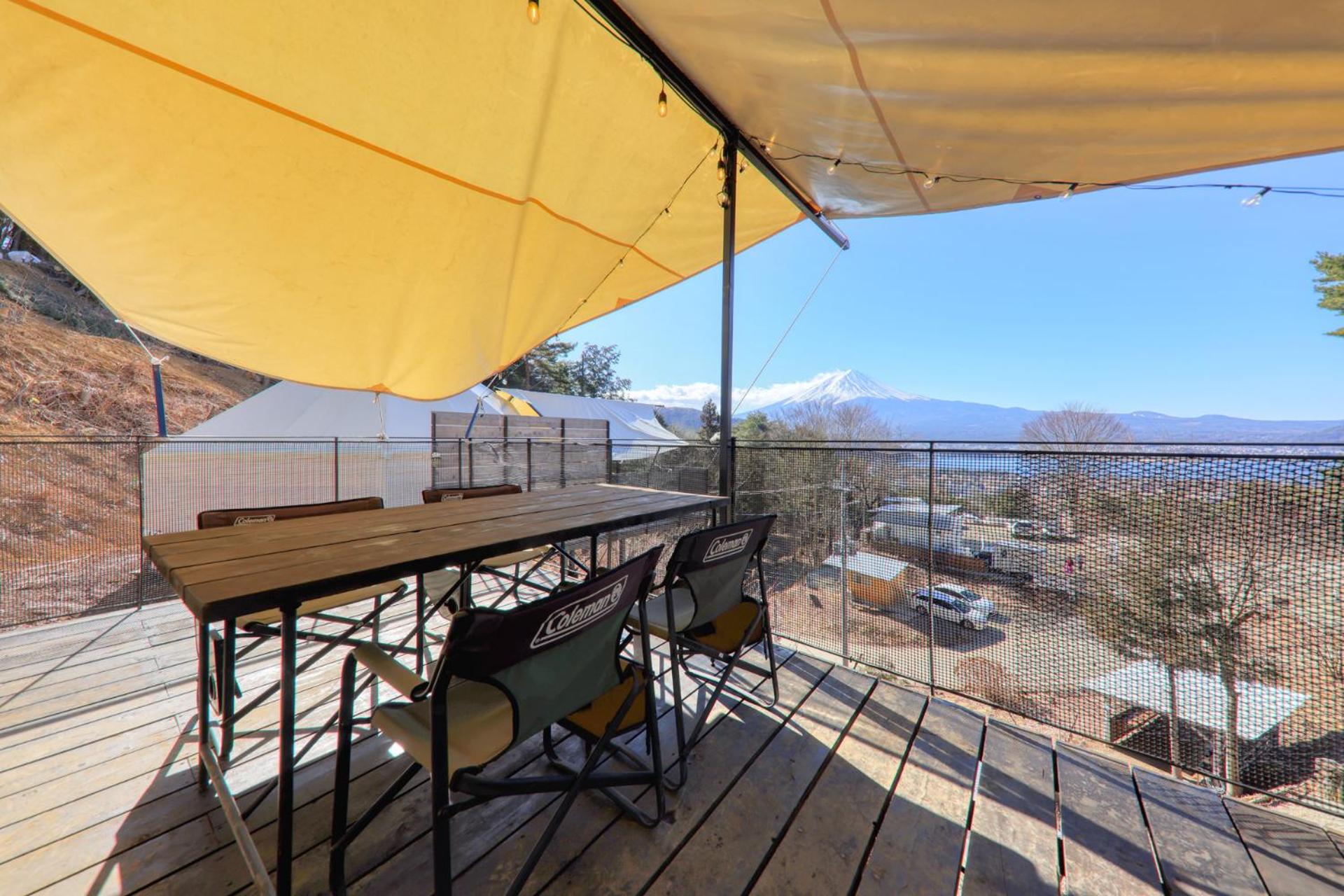 Quadruple Room with Balcony - Photo 7