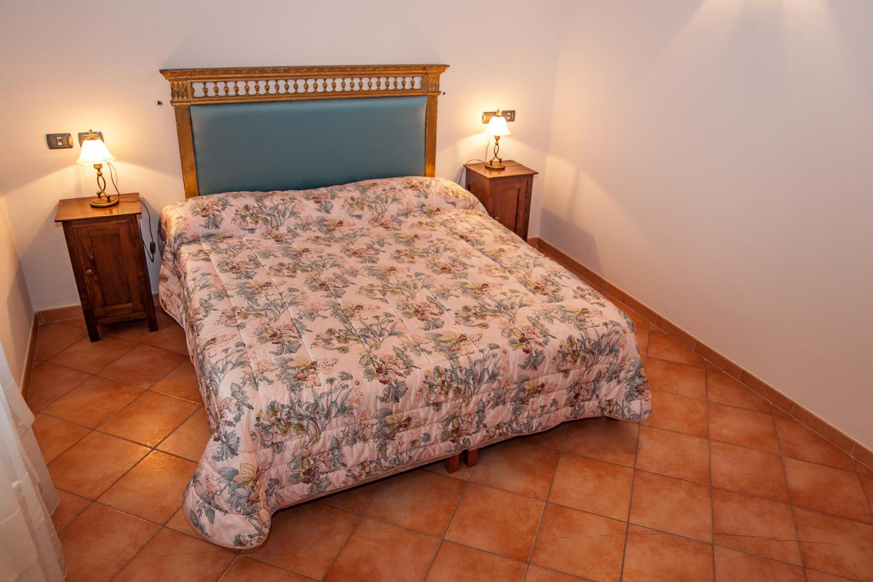 Apartment - Split Level - Photo 8
