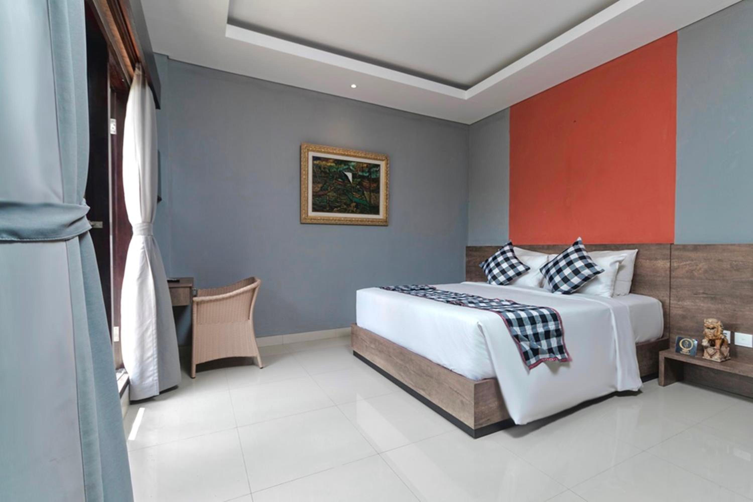 Three-Bedroom Suite - Photo 17