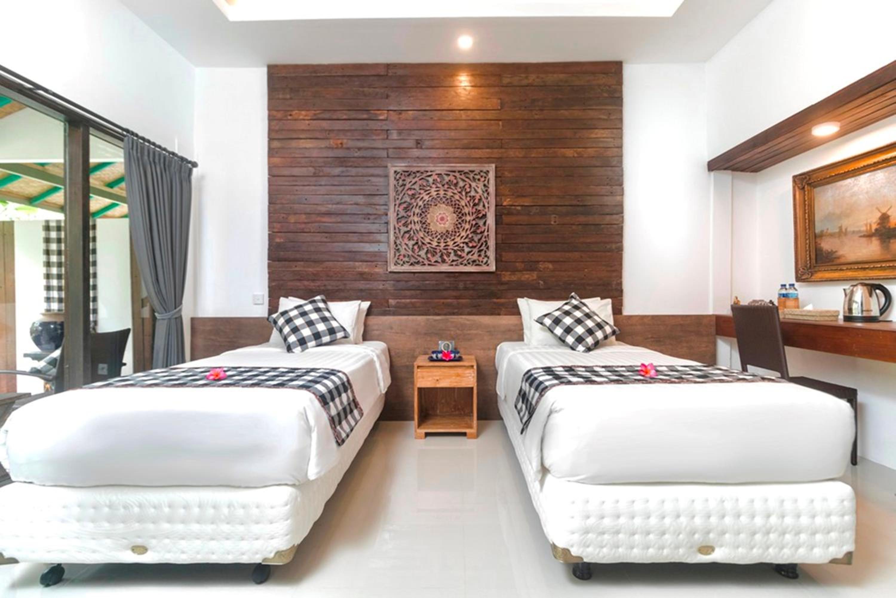Deluxe Room - Photo 1