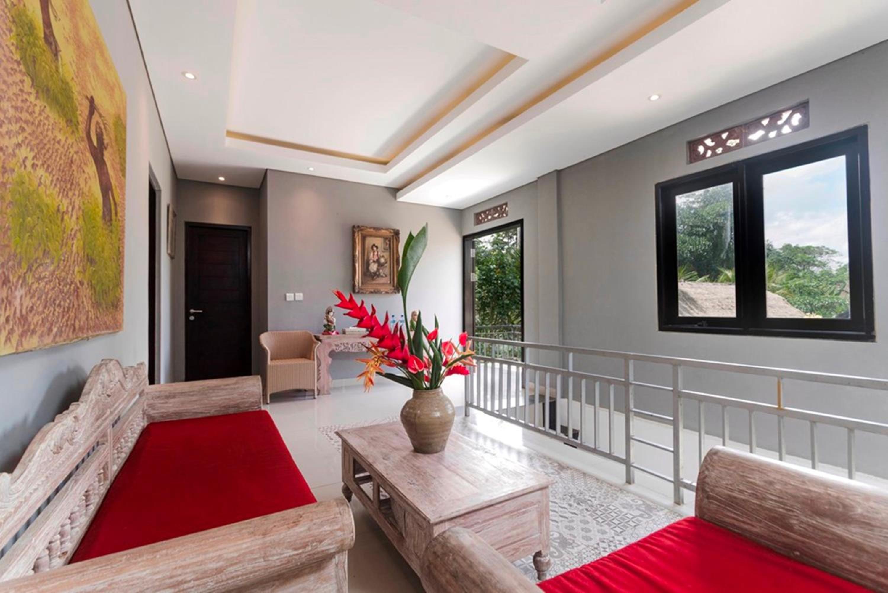 Three-Bedroom Suite - Photo 10