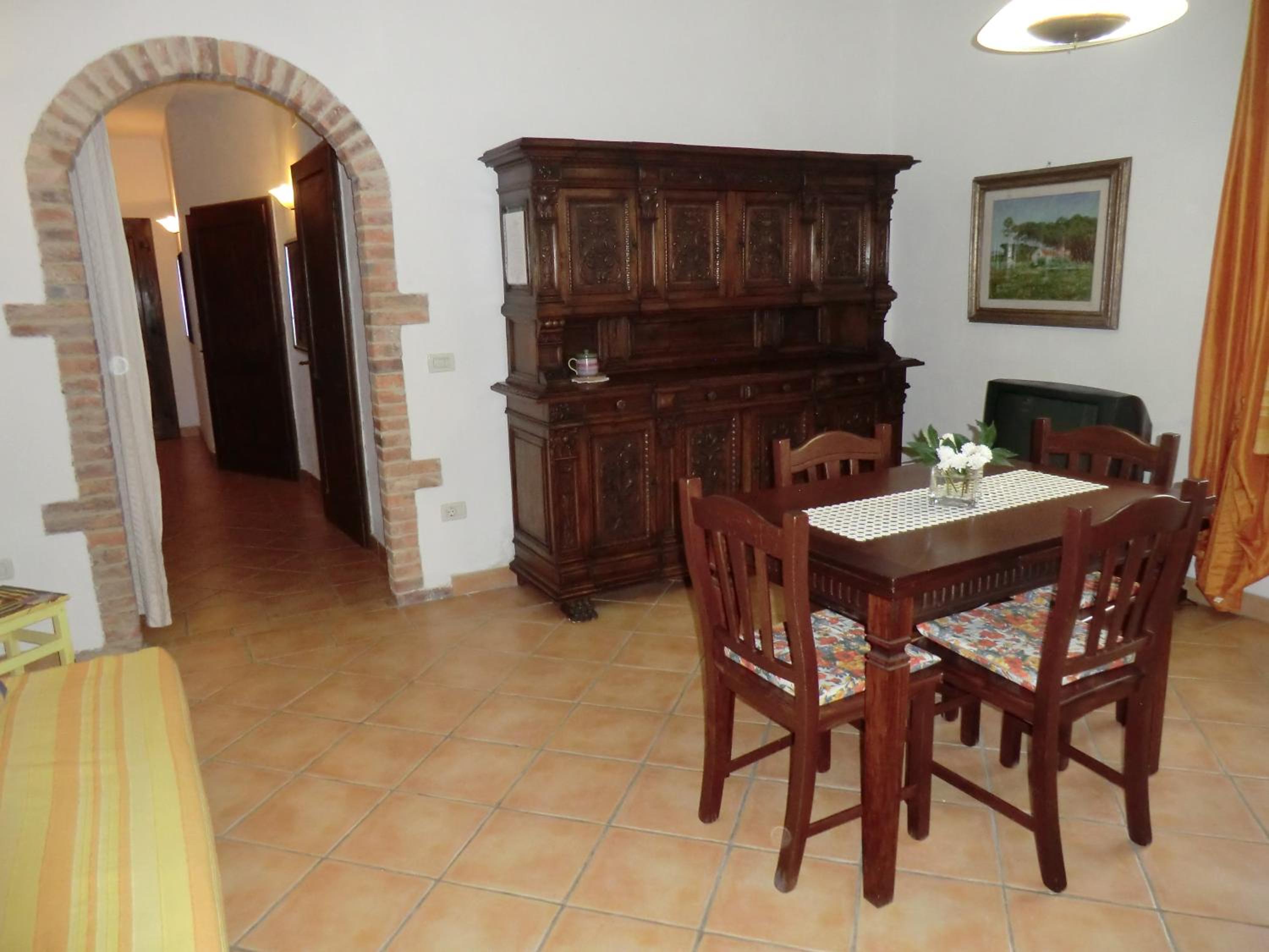 One-Bedroom Apartment - Photo 25