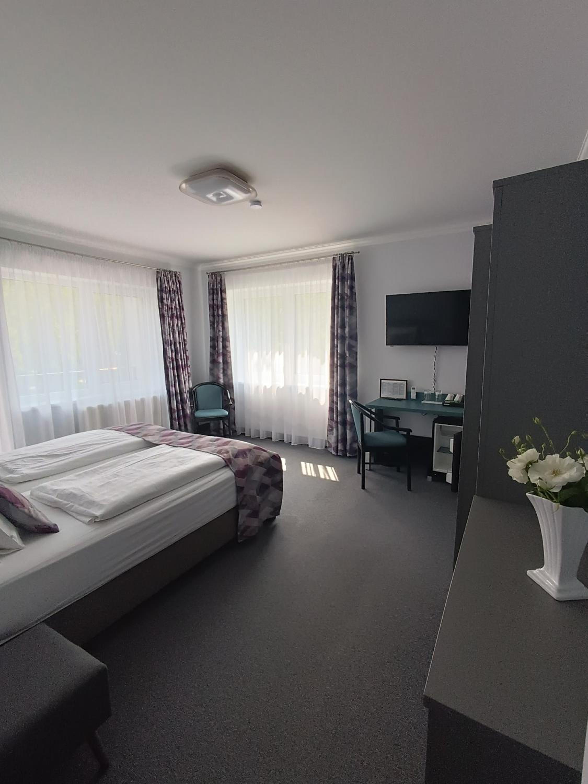 Deluxe Double Room with Balcony photo 1