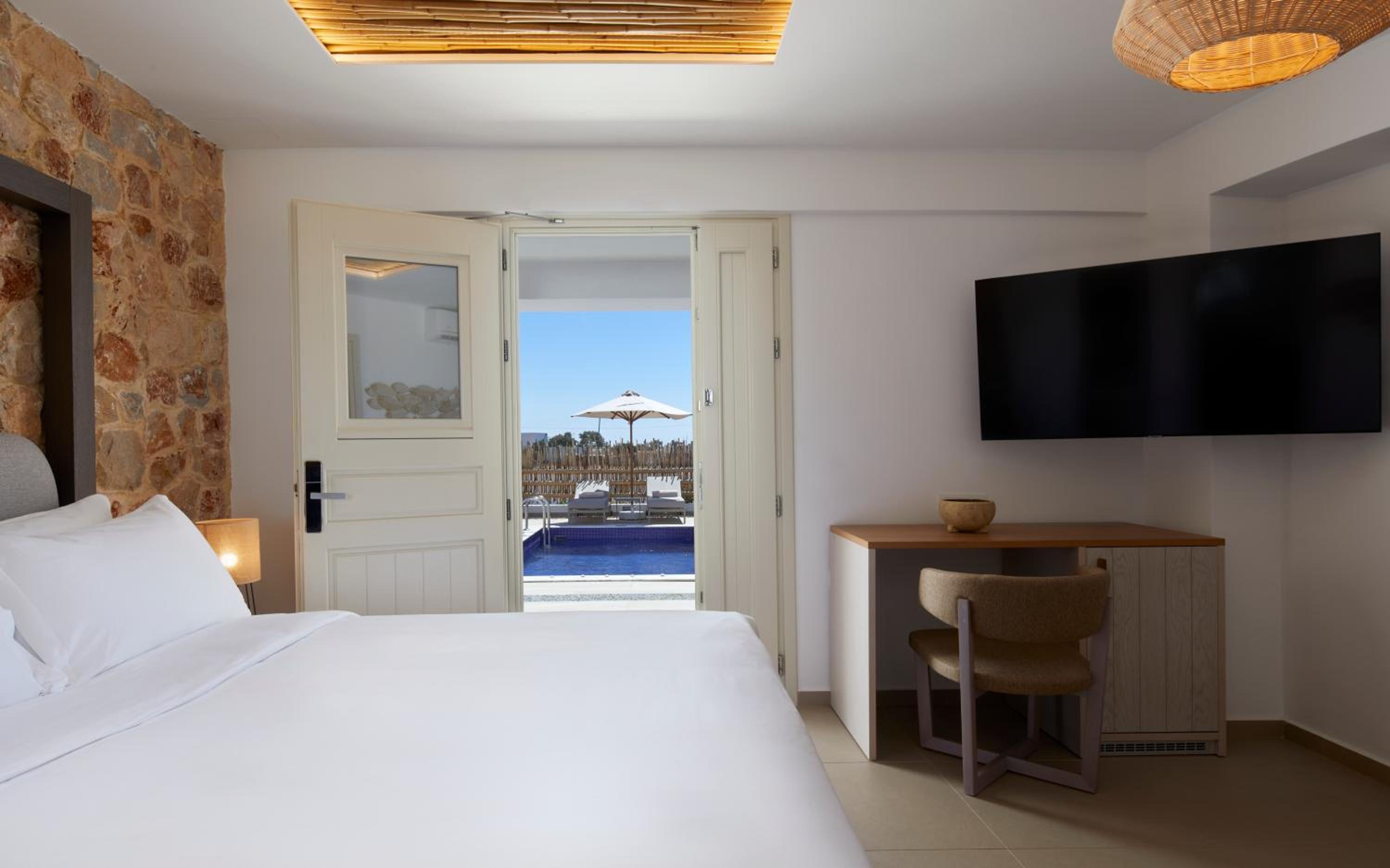 Guest Room with One King Bed (Non Smoking) - Photo 5