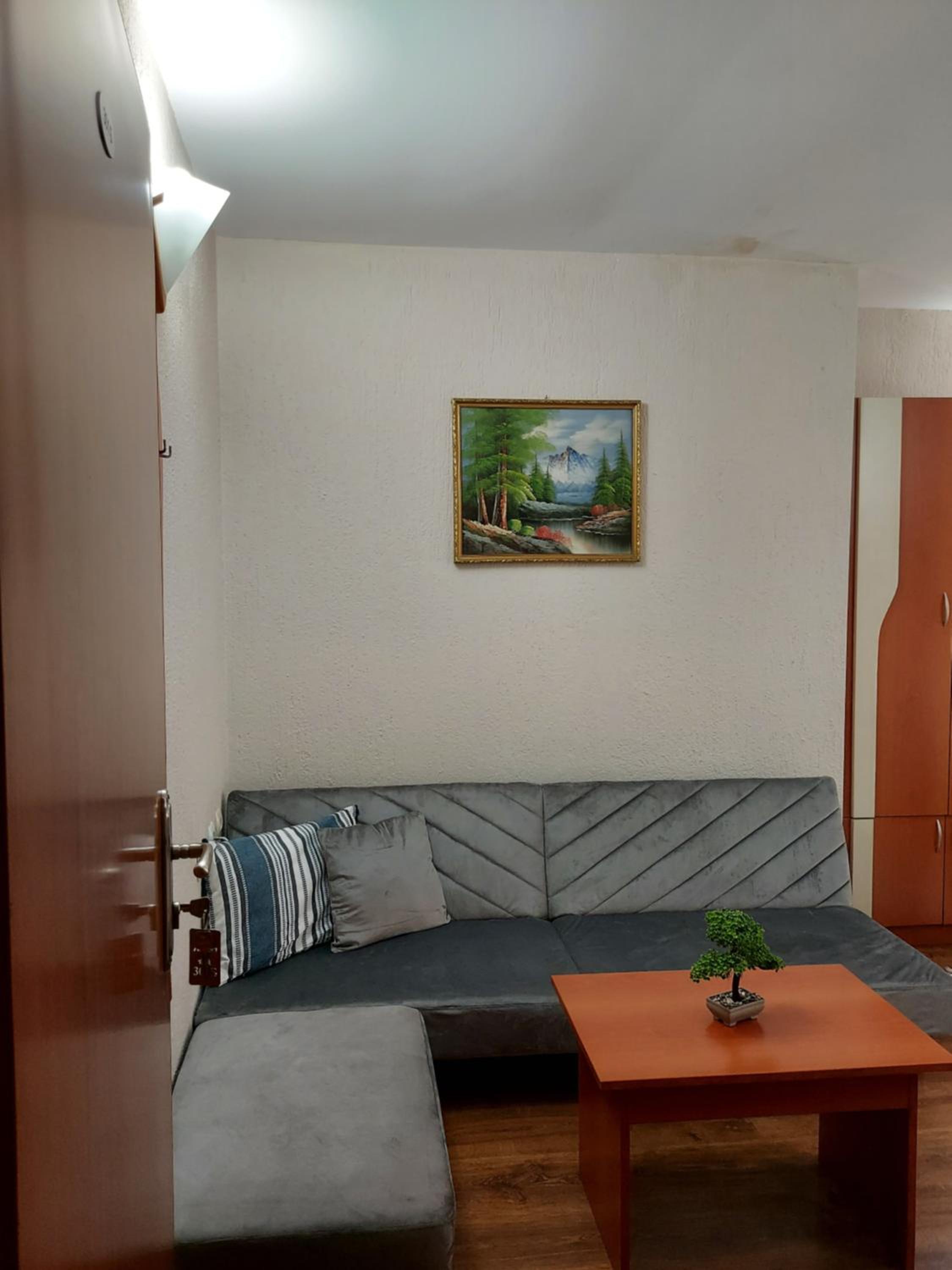 Two-Bedroom Apartment - Photo 3