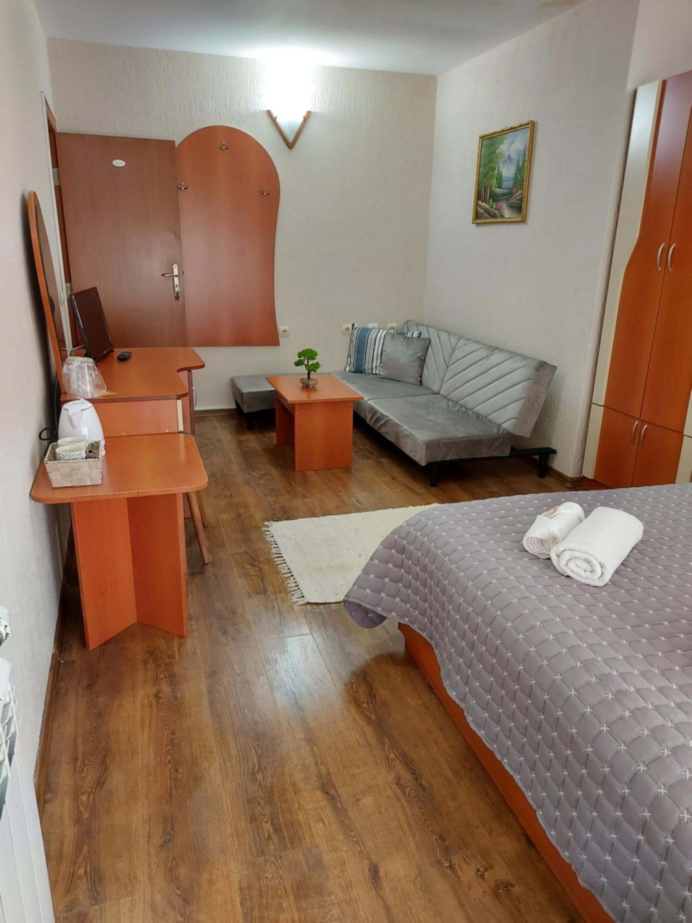 Two-Bedroom Apartment - Photo 4