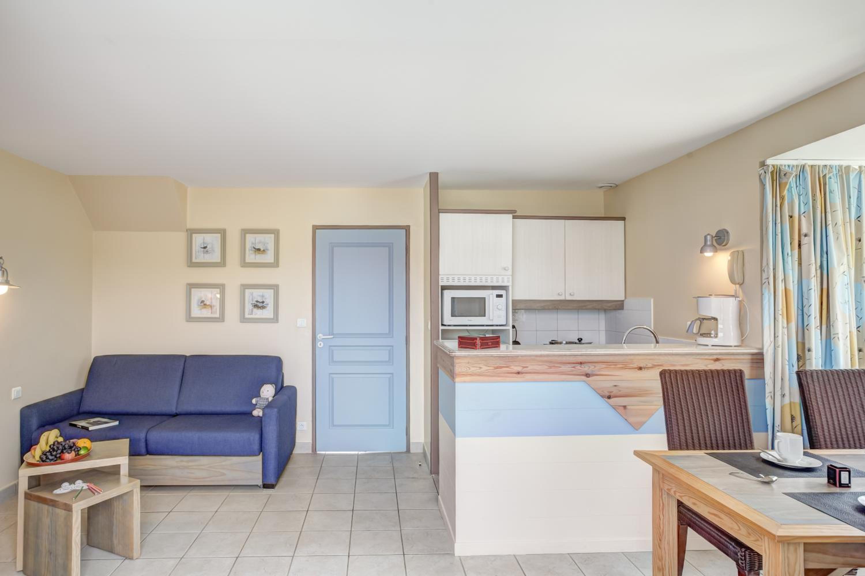 Two-Bedroom House with Sleeping Alcove and Terrace (8 People) photo 1