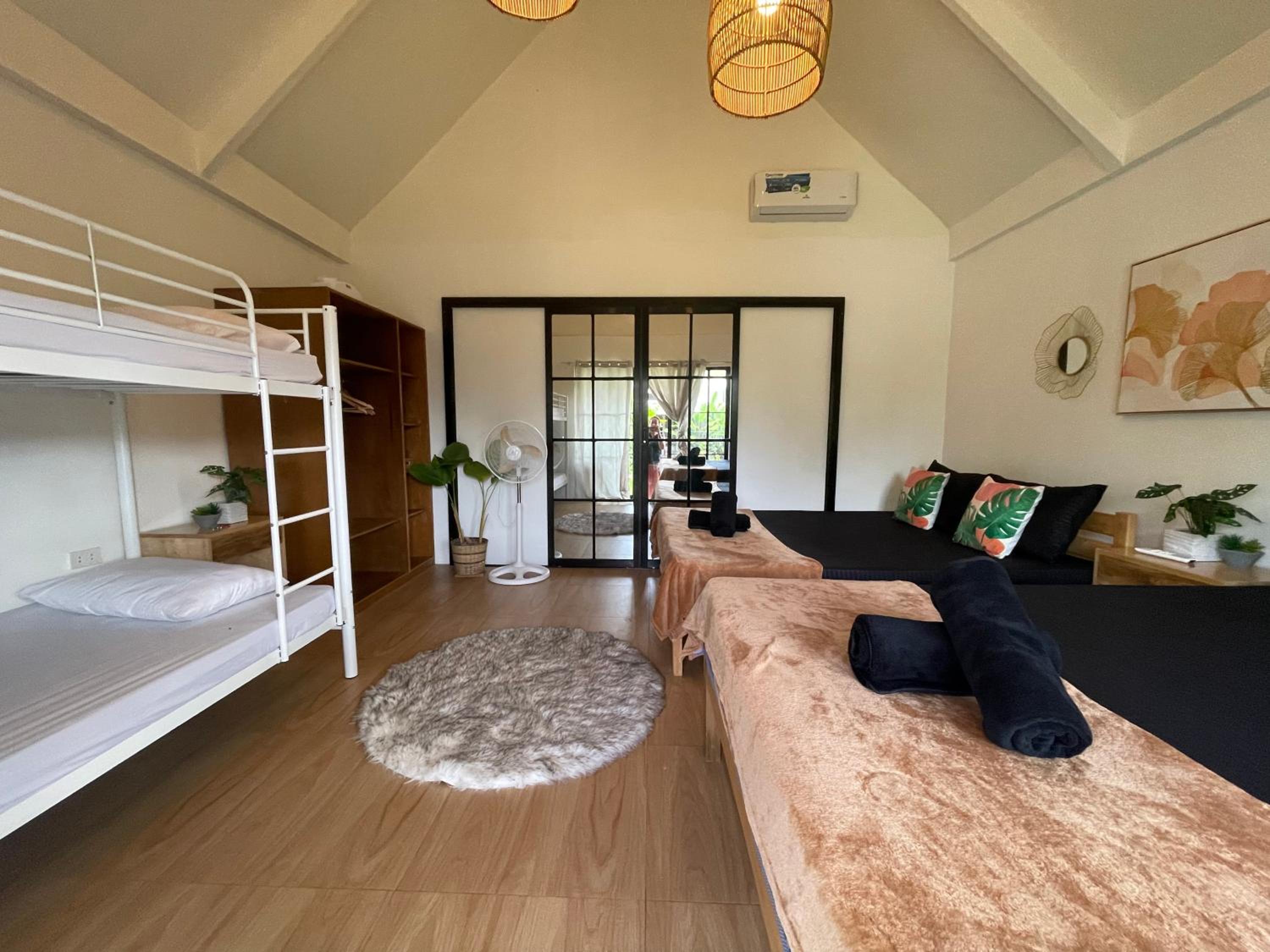 One-Bedroom Villa - Photo 5