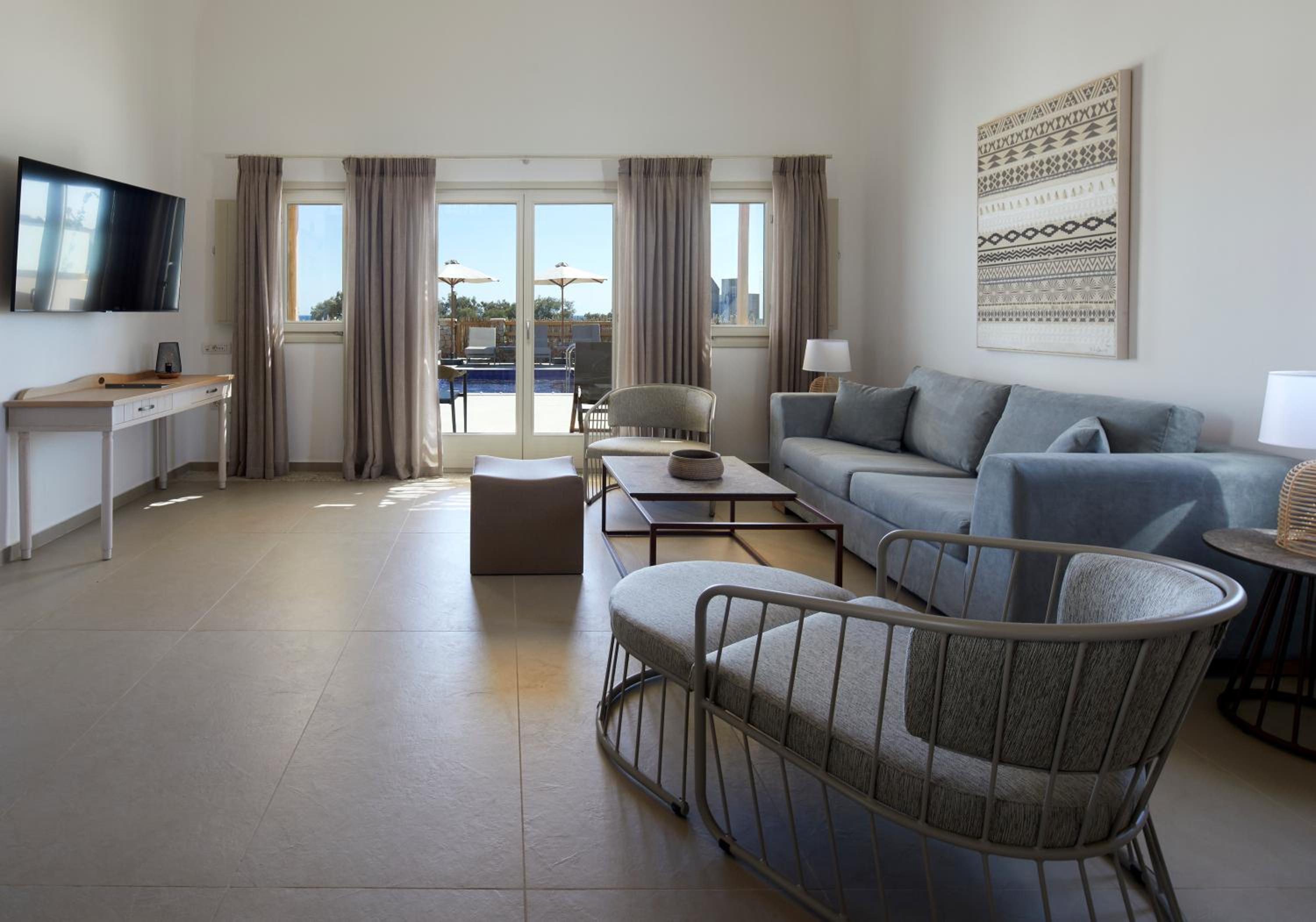 Duplex Suite with One King Bed (Non Smoking) - Photo 3