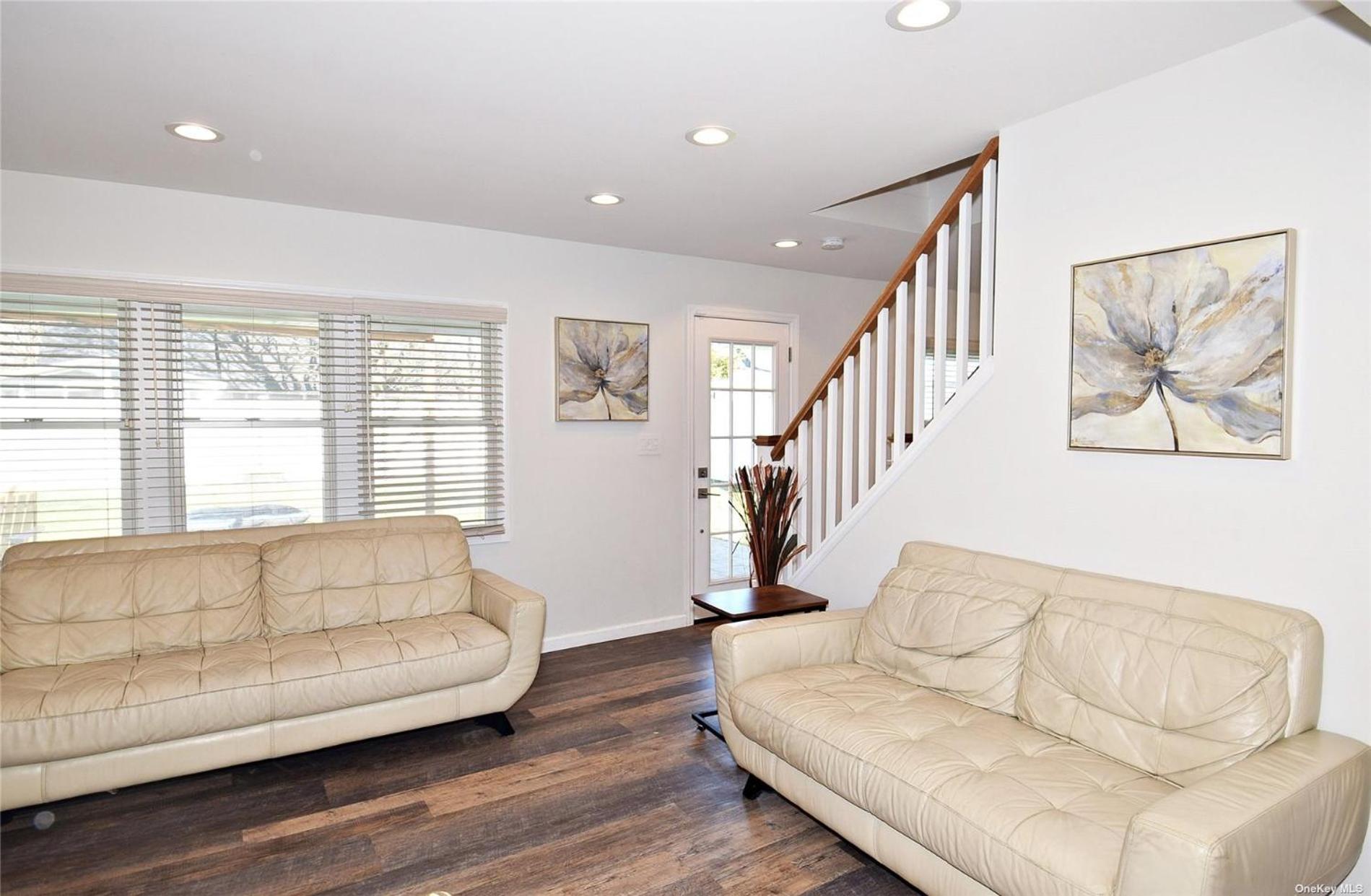 Three-Bedroom House photo 1
