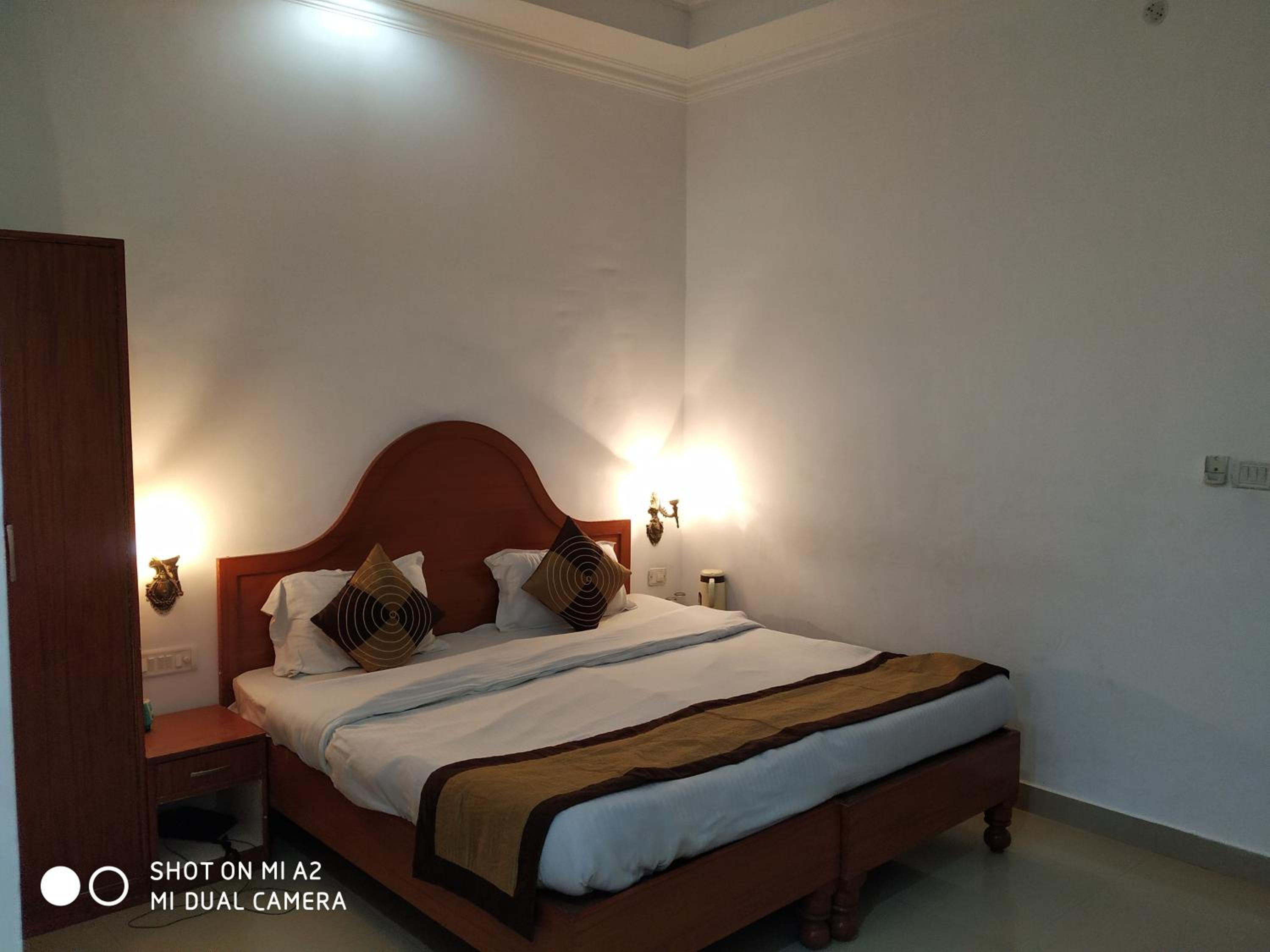 Deluxe Double Room photo 3