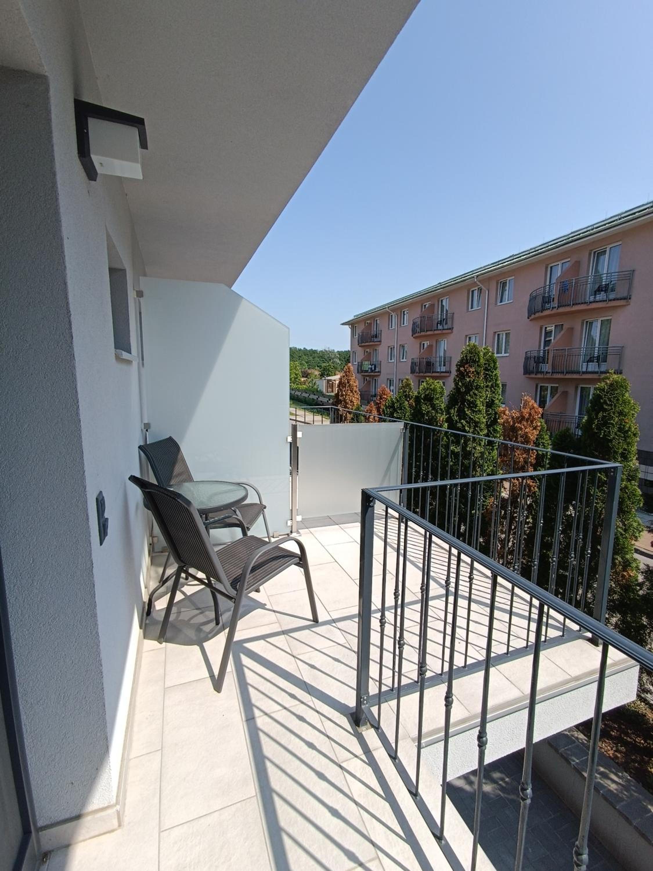 Deluxe Double Room with Balcony photo 2