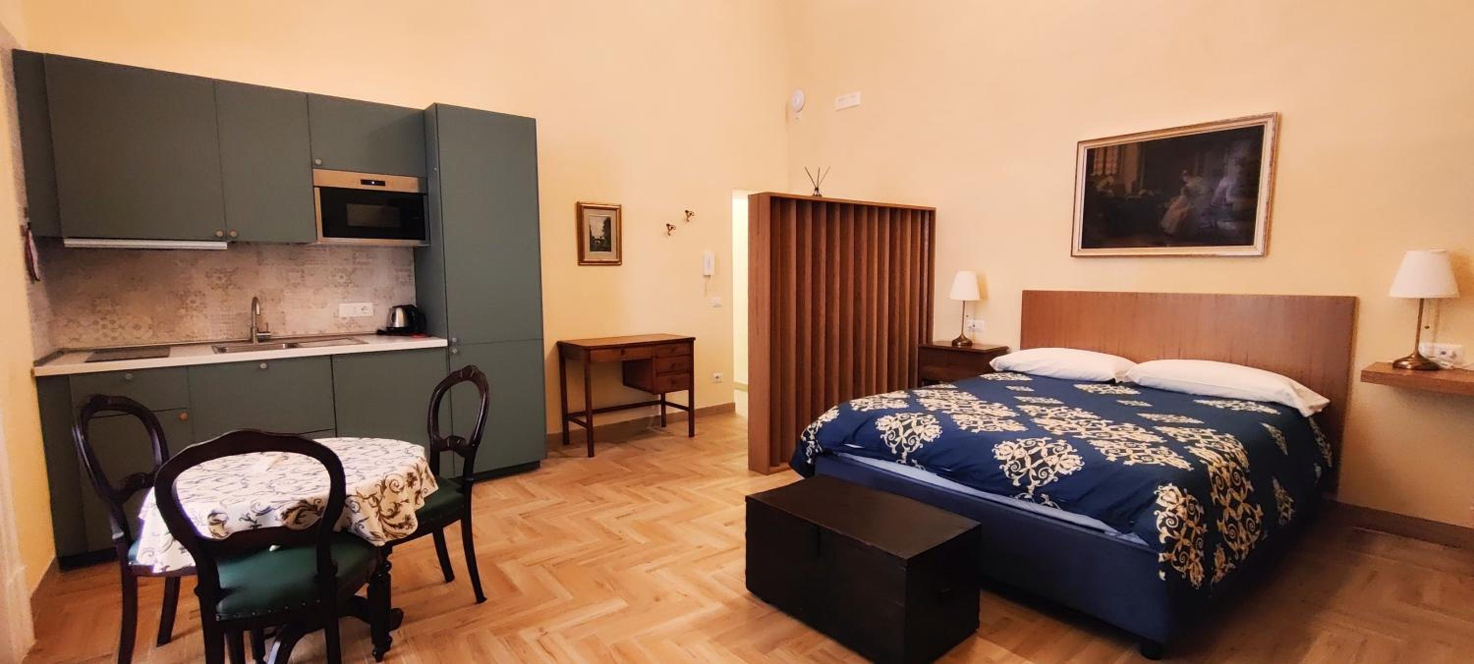 One-Bedroom Apartment