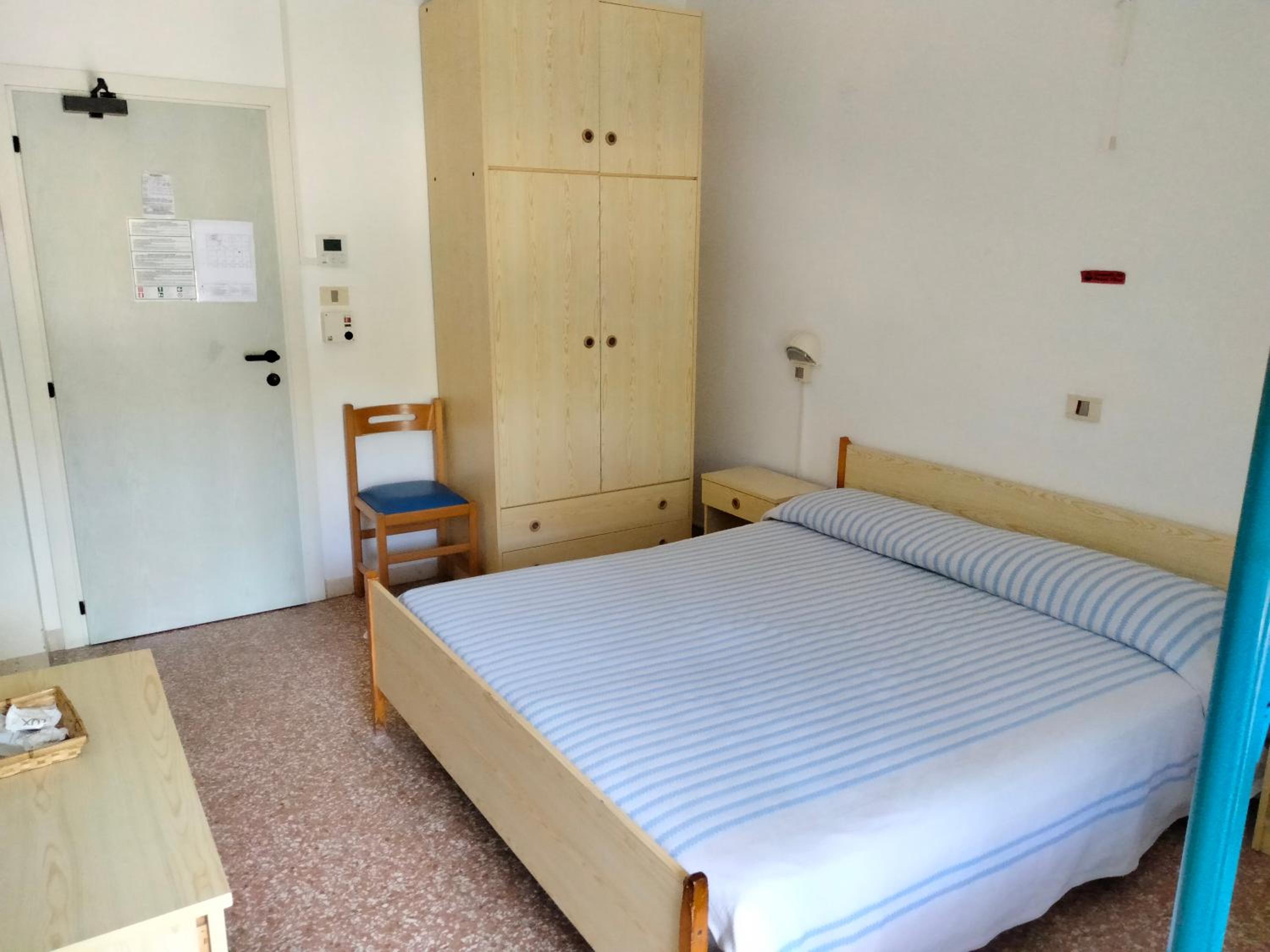 Basic Triple Room