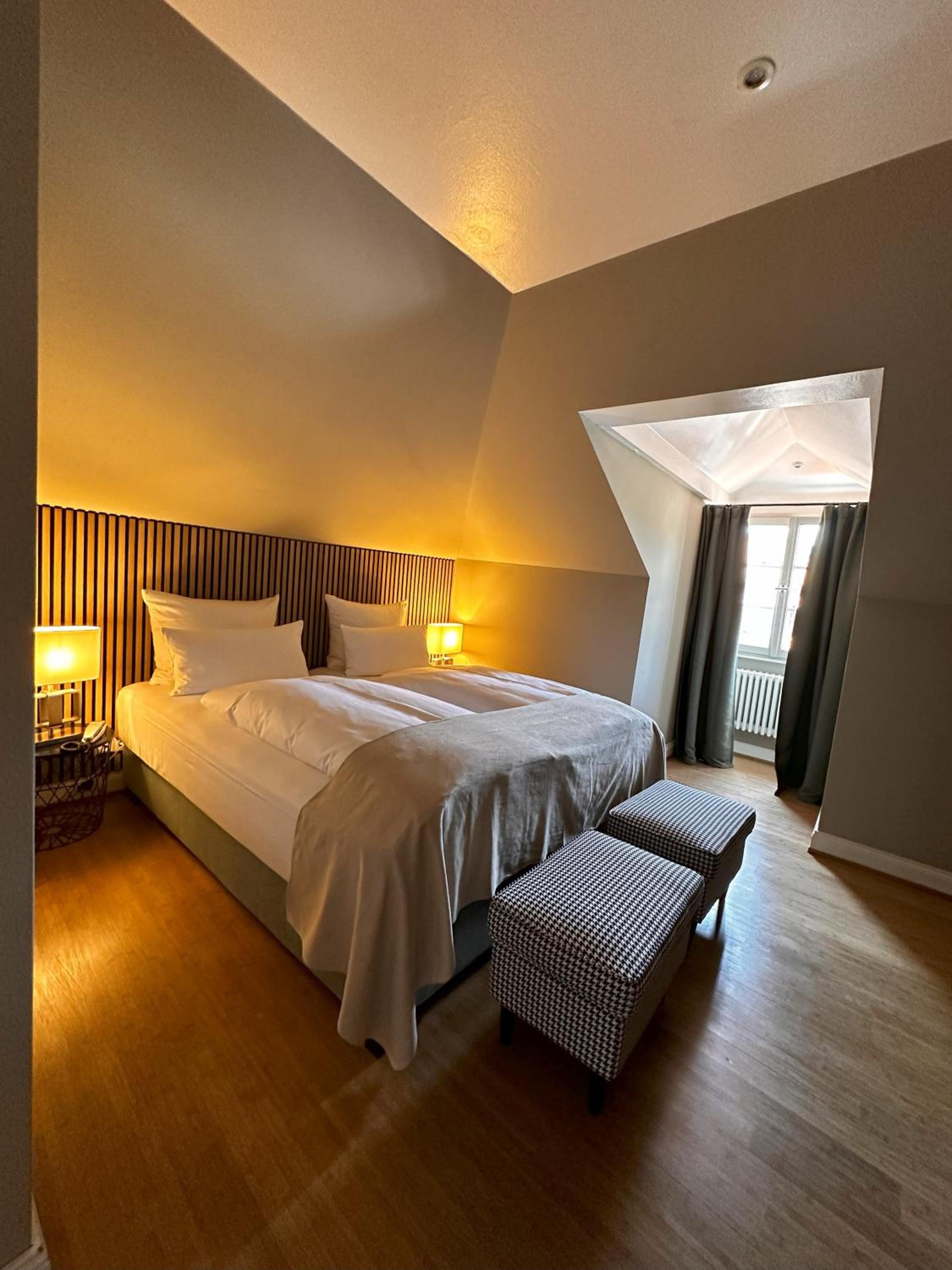 Deluxe Double Room - Photo 33