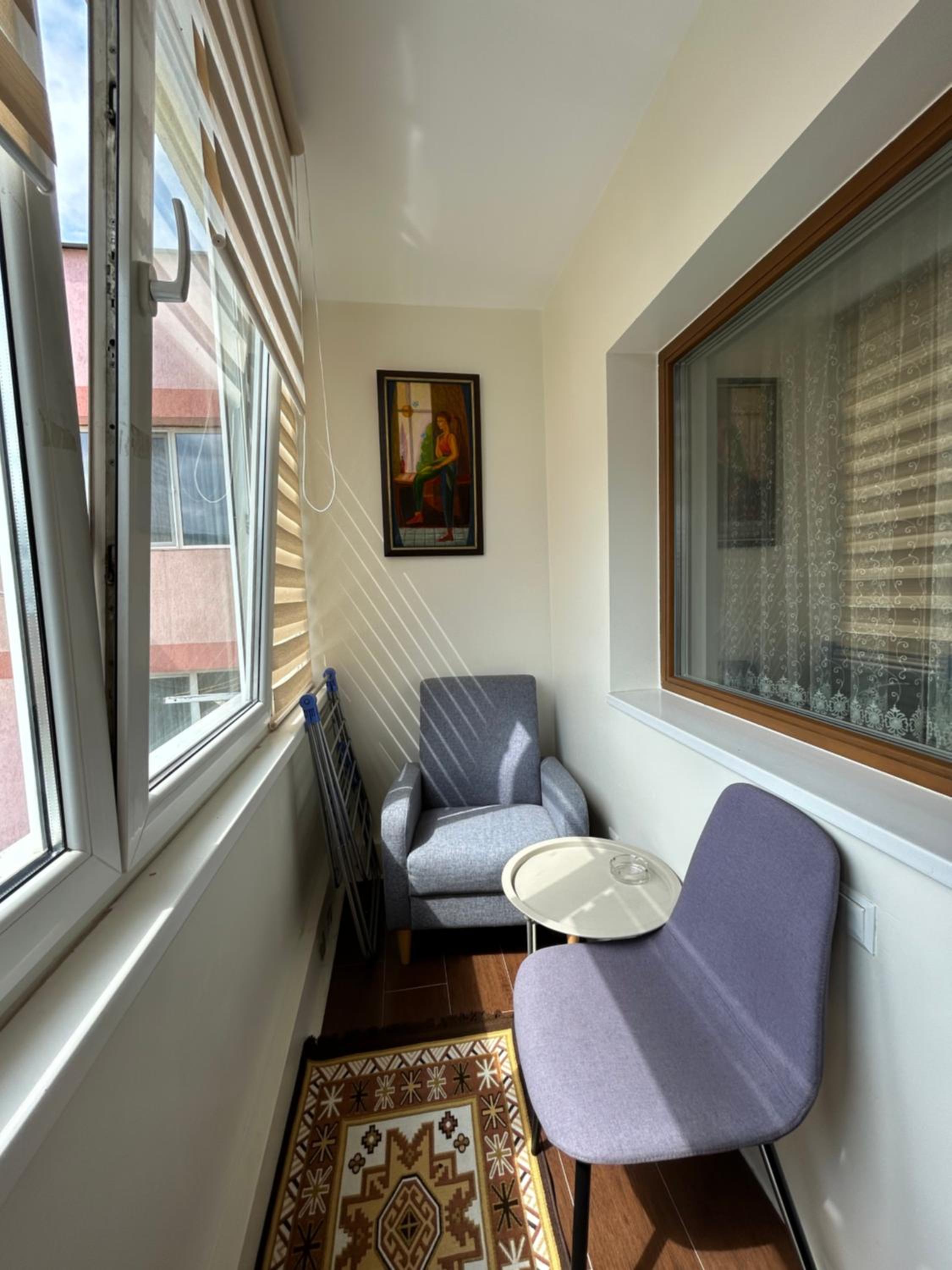 One-Bedroom Apartment - Photo 12
