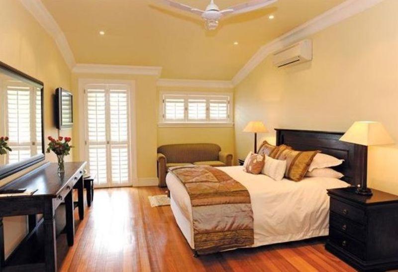Double or Twin Room with Bathroom - Photo 3