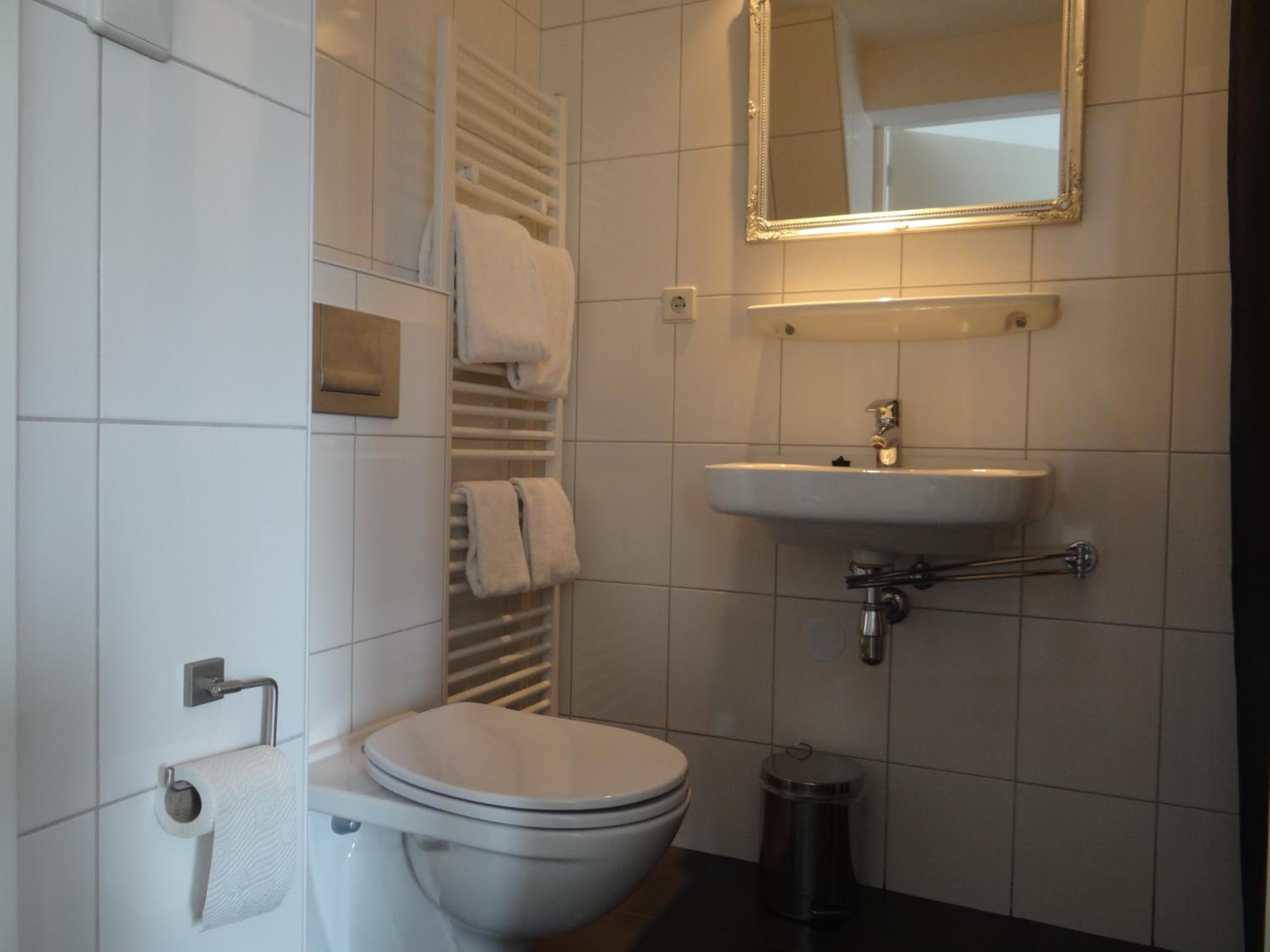 Studio with Balcony (2 Adults) photo 3