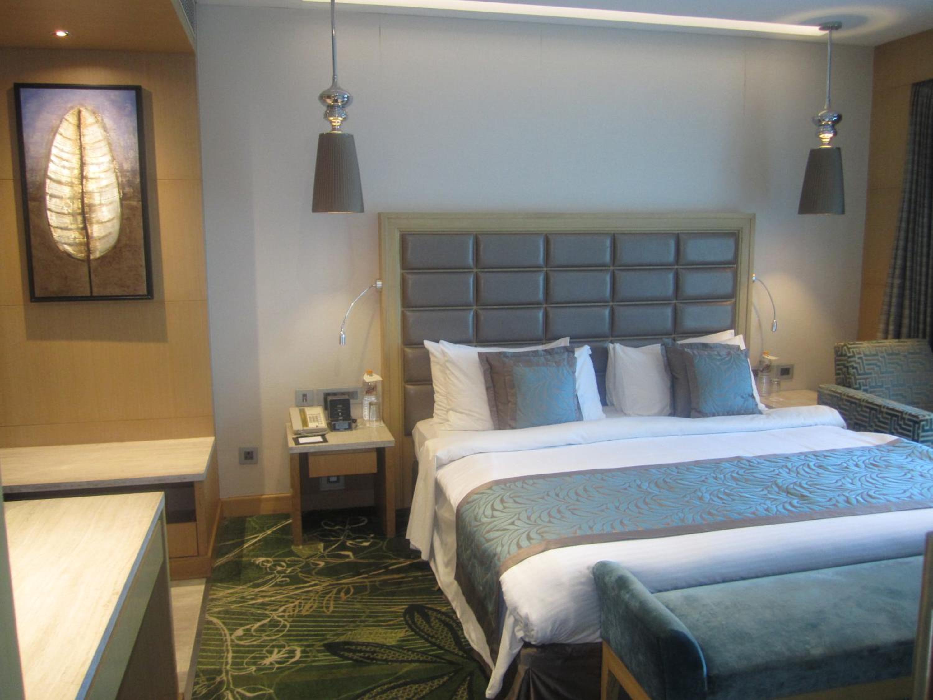One-Bedroom Suite - 10% Discount on Food & Beverages photo 2