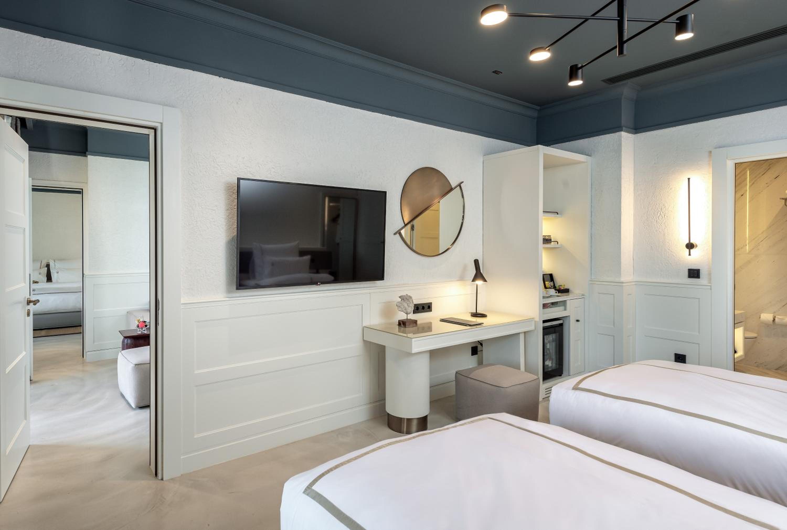 Two-Bedroom Beachfront Suite