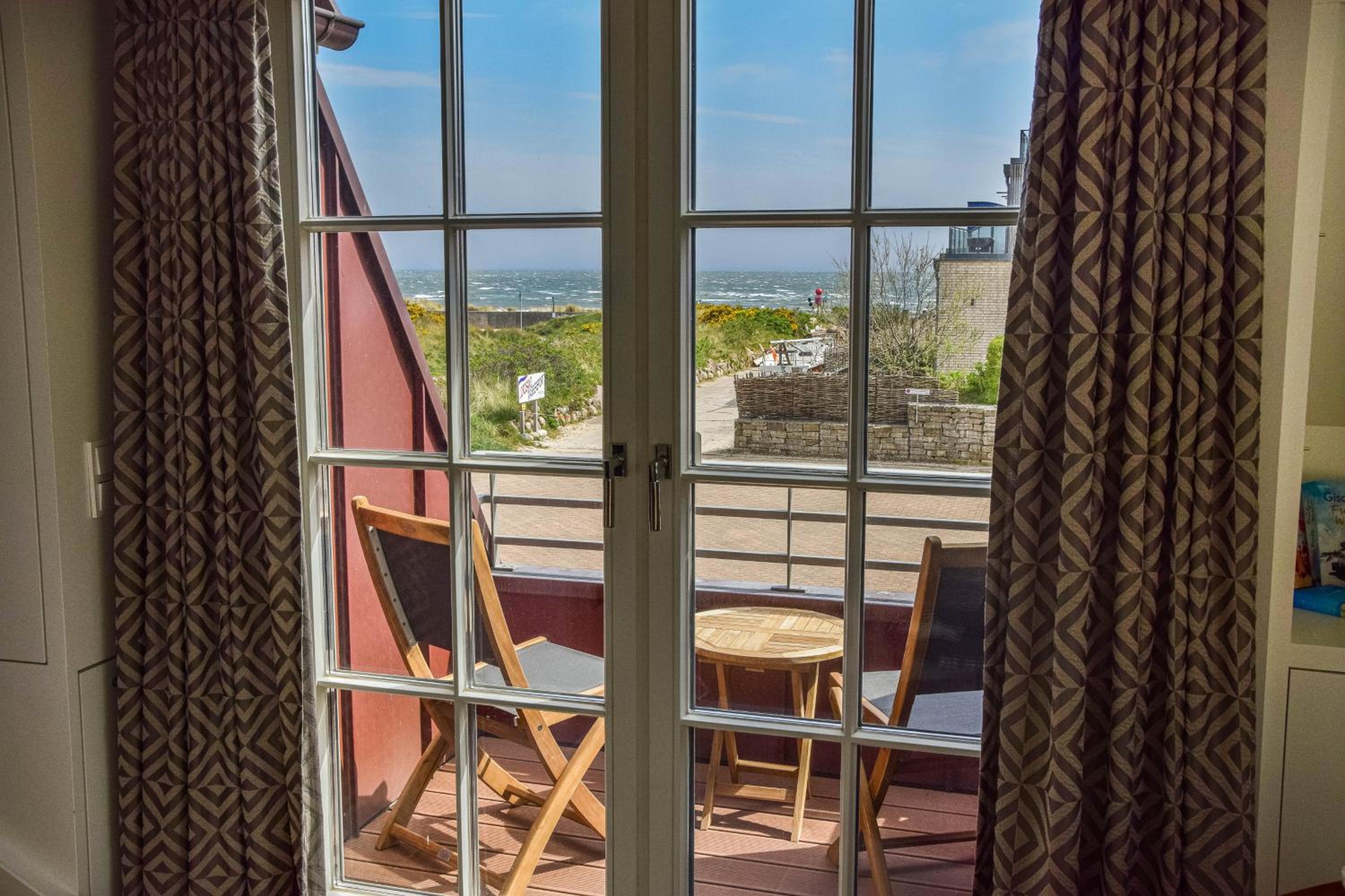 Apartment with Sea View photo 2