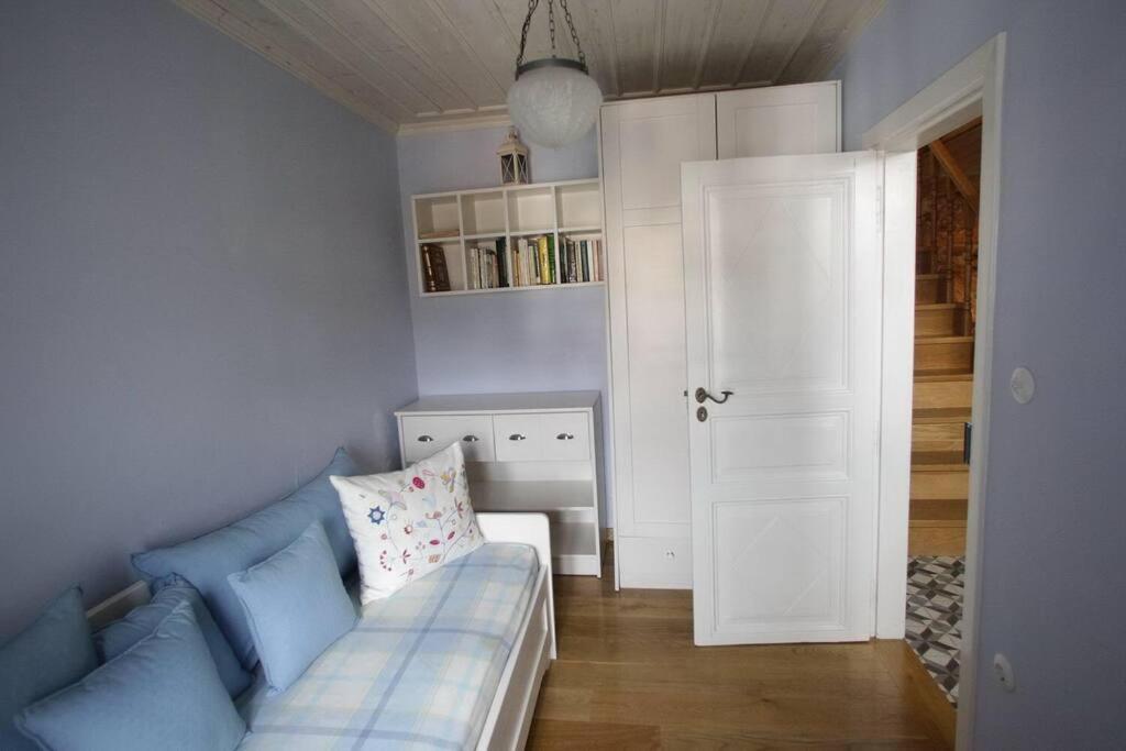 Three-Bedroom Villa photo 1