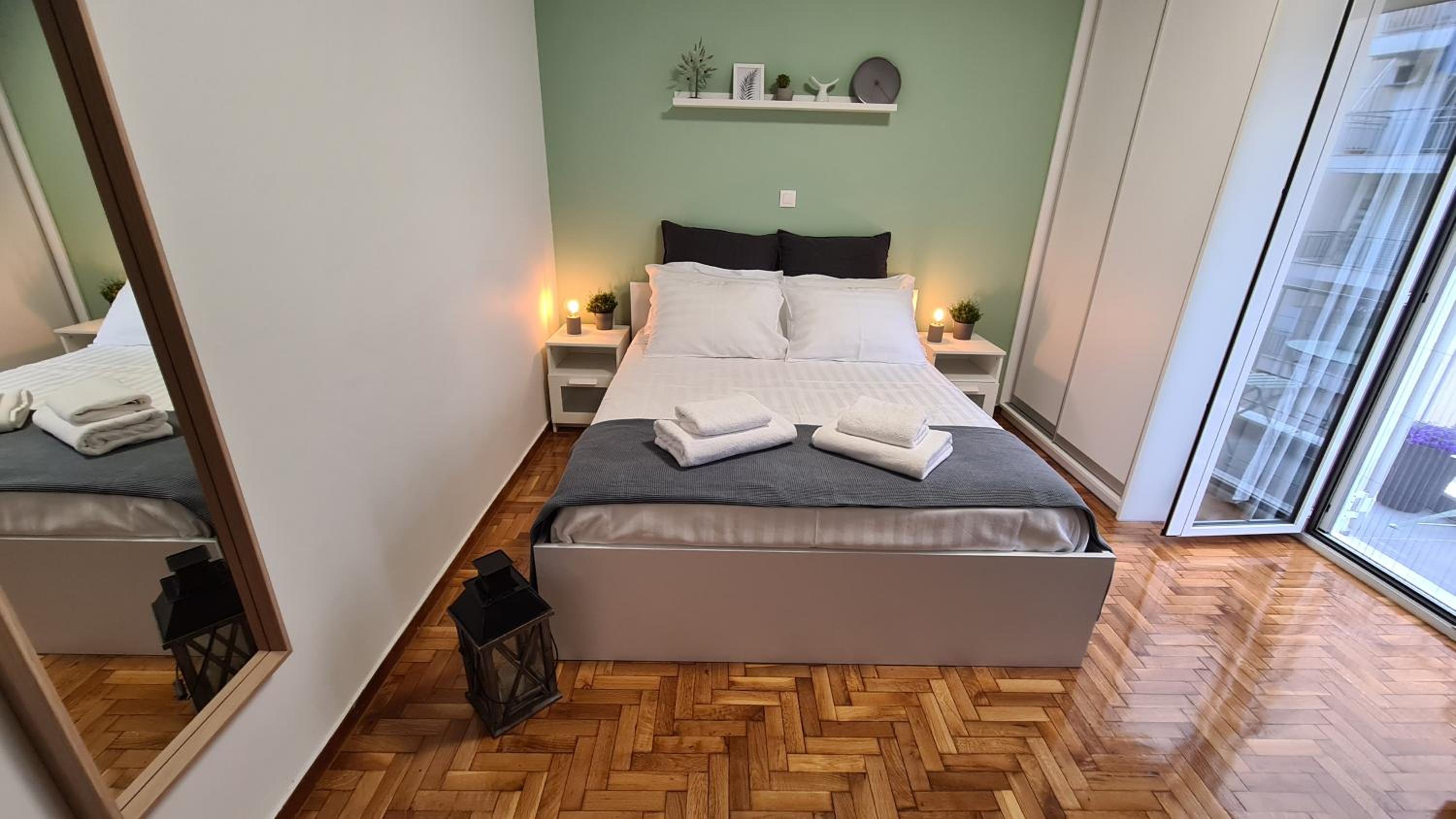Deluxe Apartment