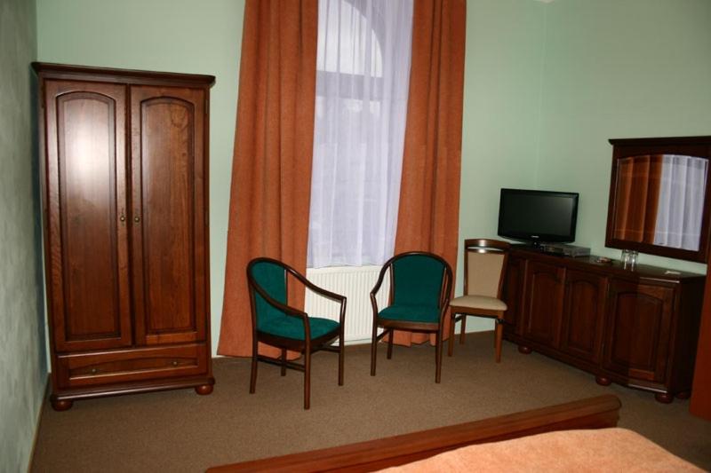 Double Room - Photo 7