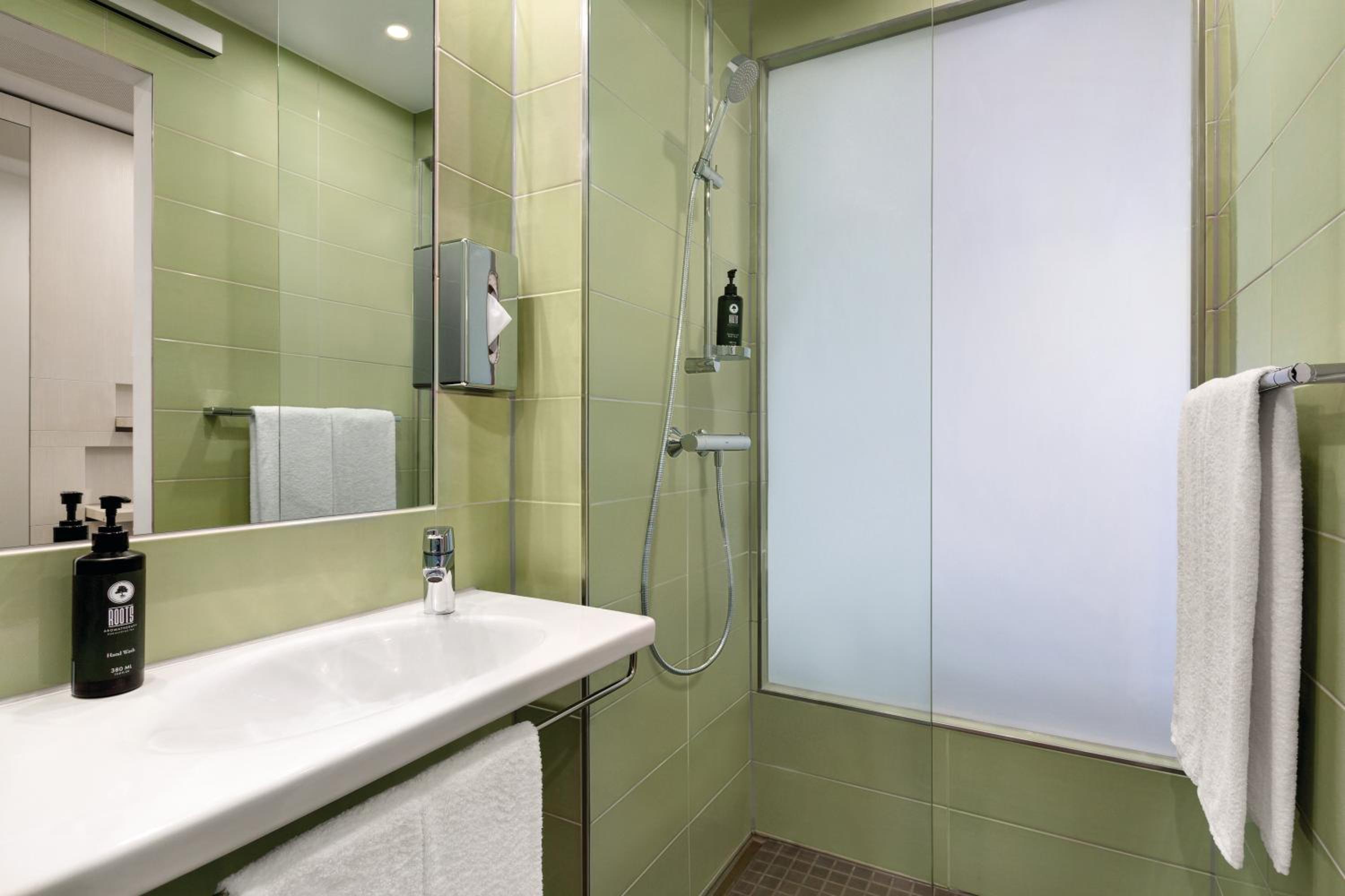 Standard Double Room - Photo 4