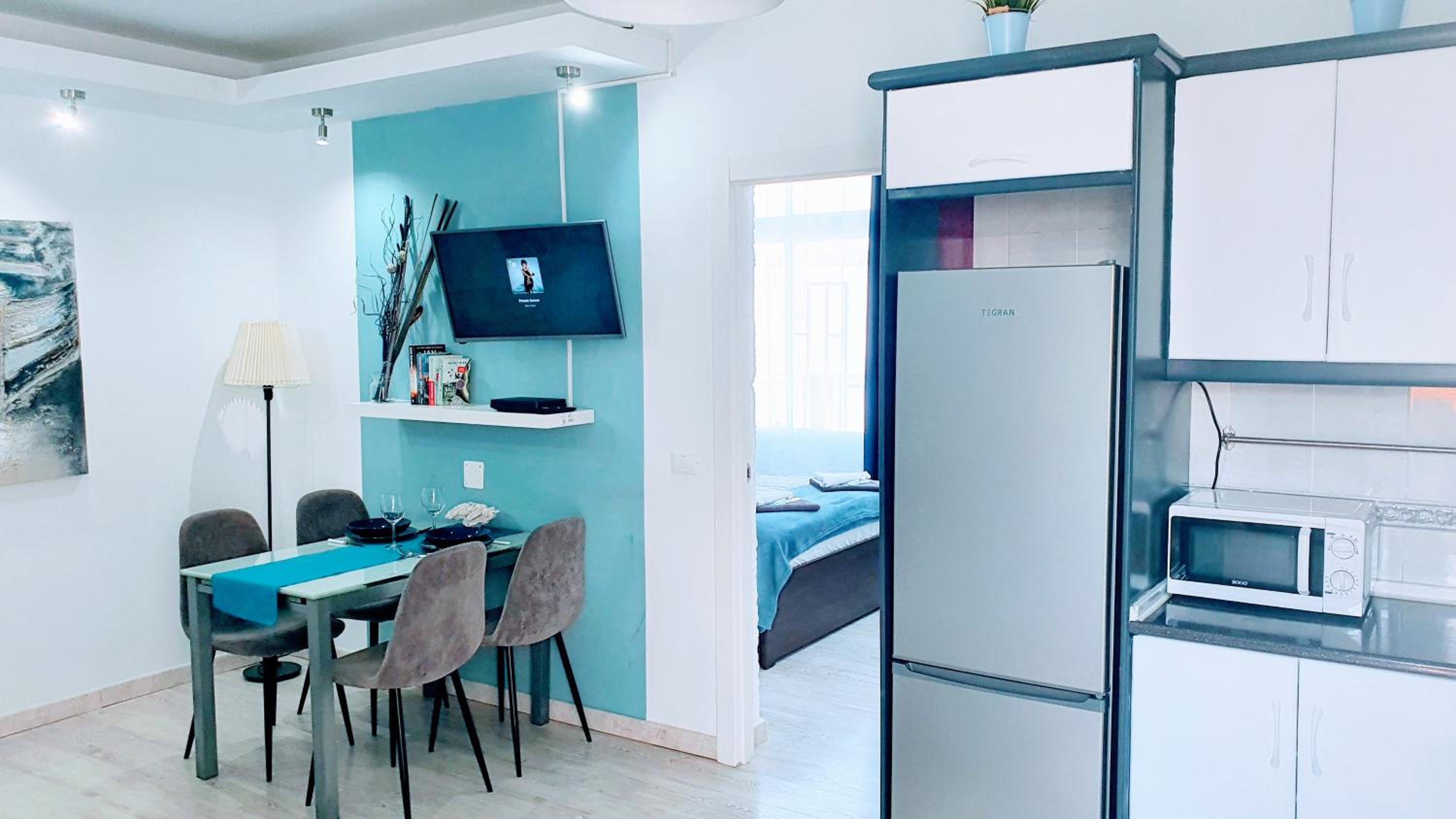 Apartamento con vista a la piscina