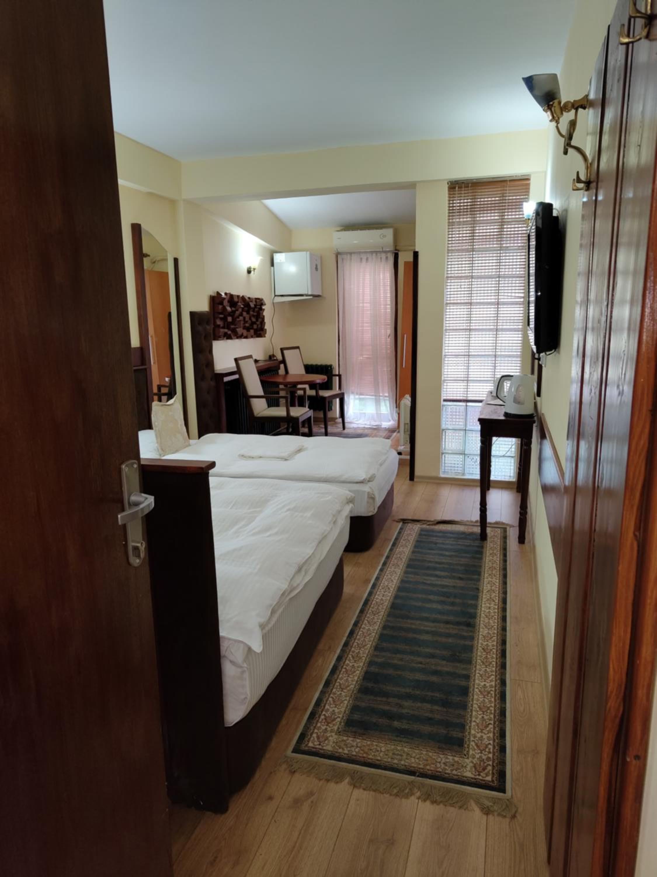 Family Room with Terrace photo 1