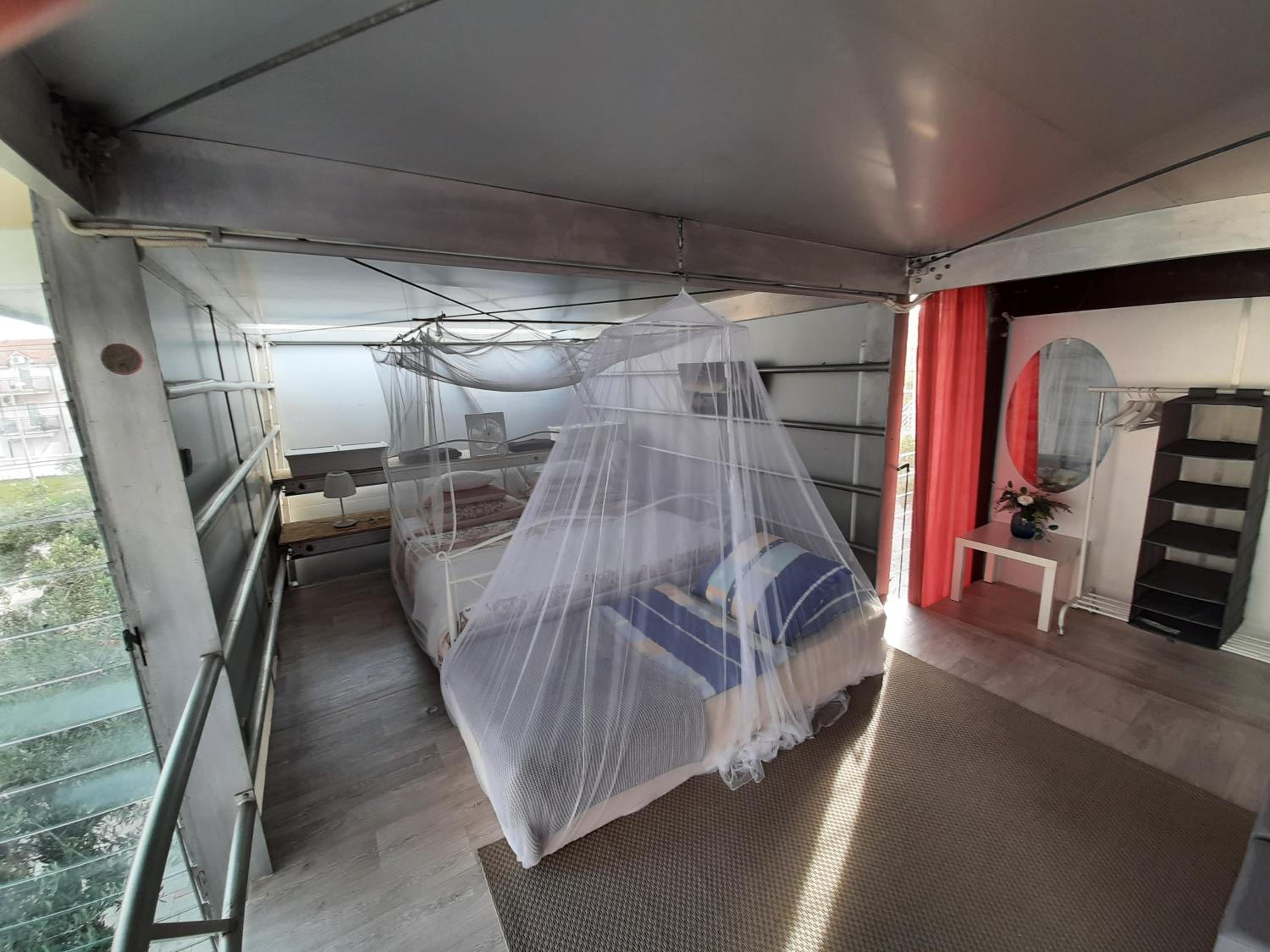 One-Bedroom House