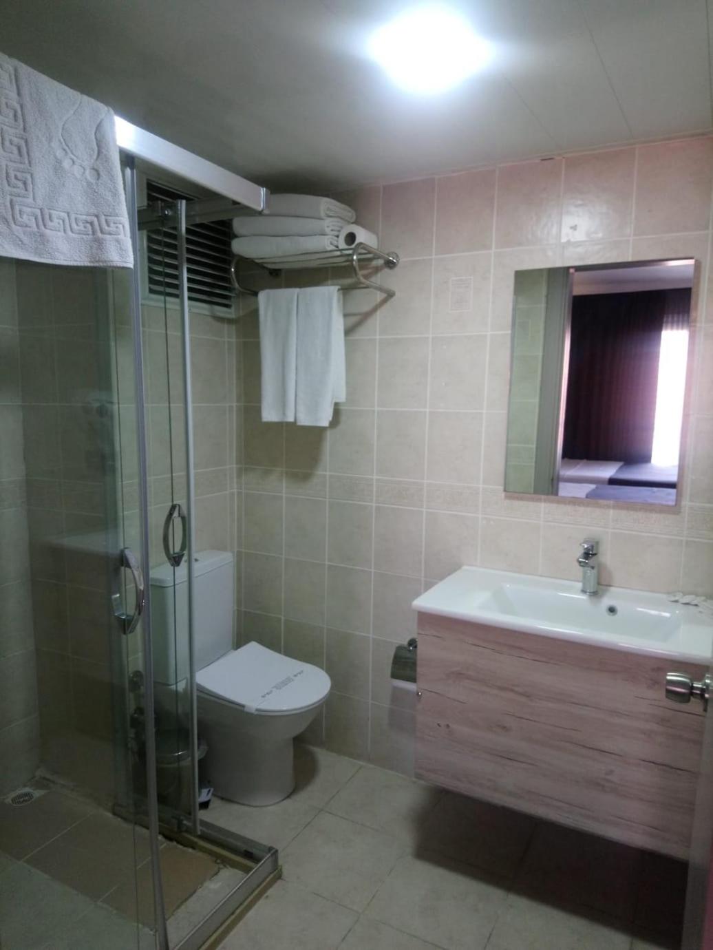 Deluxe Double Room - Photo 10
