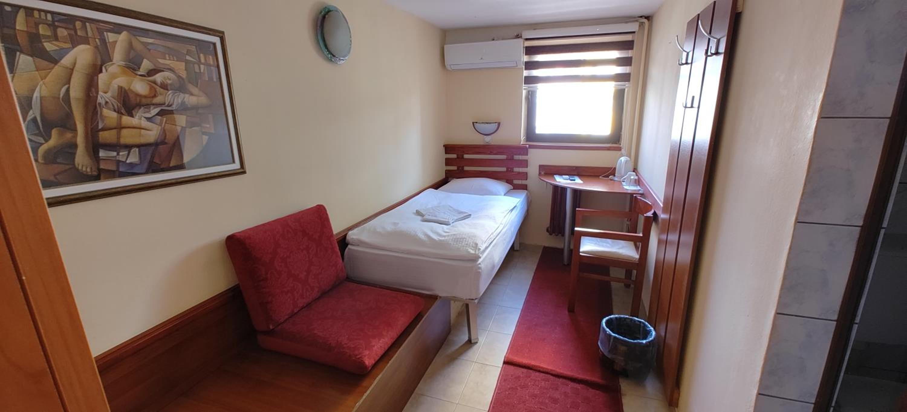 Budget Single Room photo 1