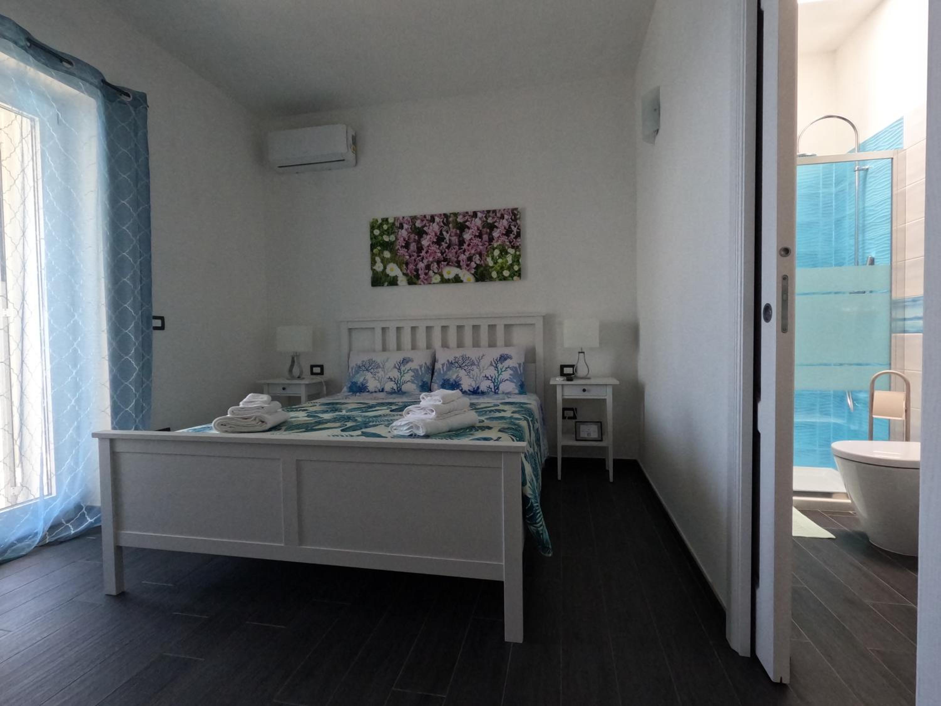 Deluxe Double Room with Sea View photo 1
