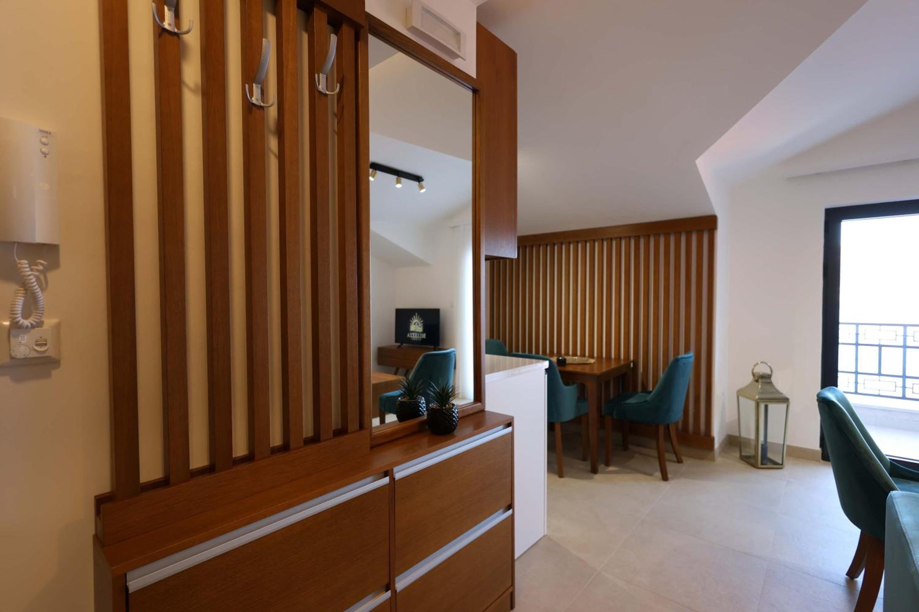 Deluxe One Bedroom Apartment with Balcony and Sea View (2+2) photo 3
