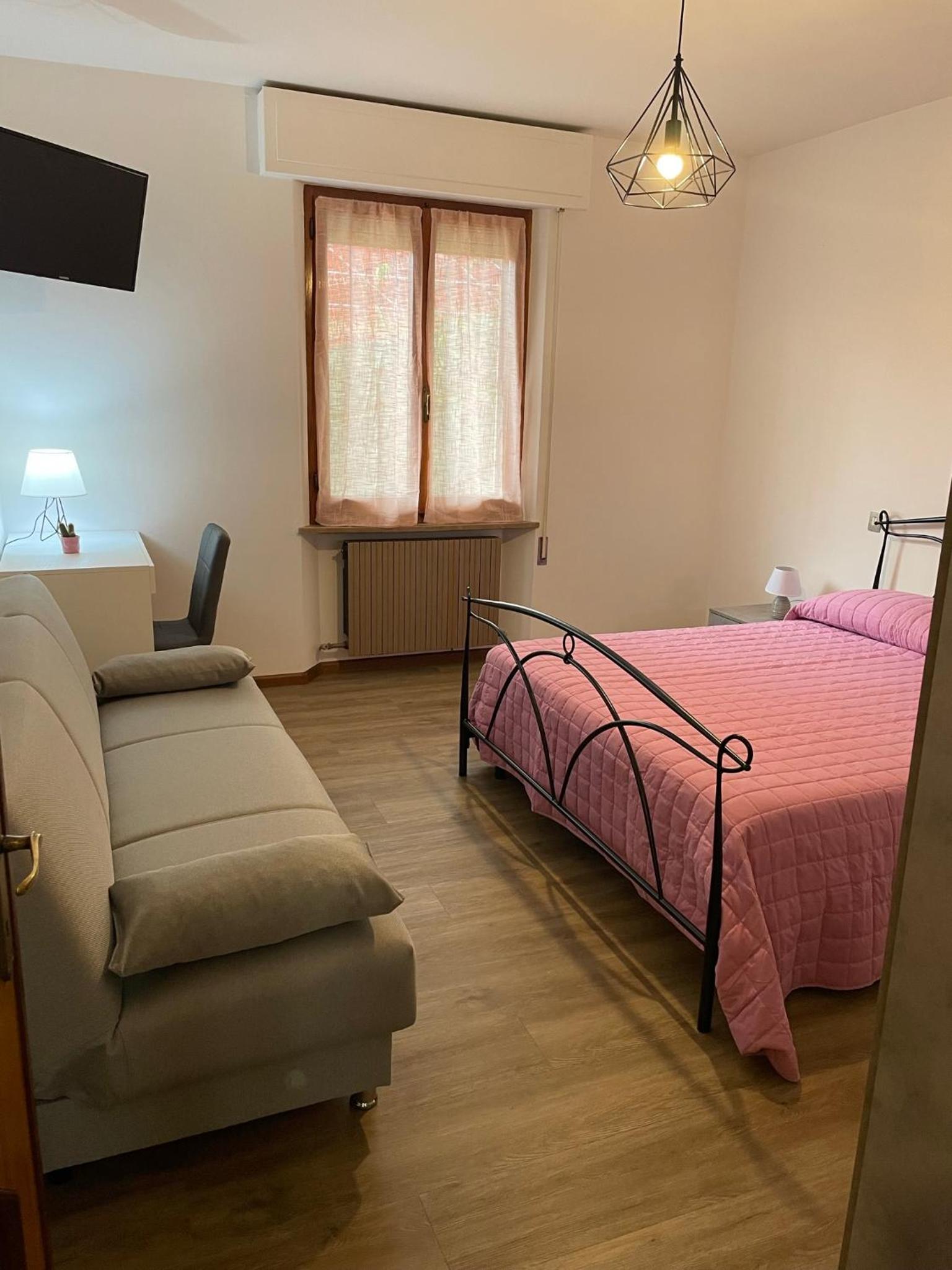 Double Room with Private Bathroom photo 3